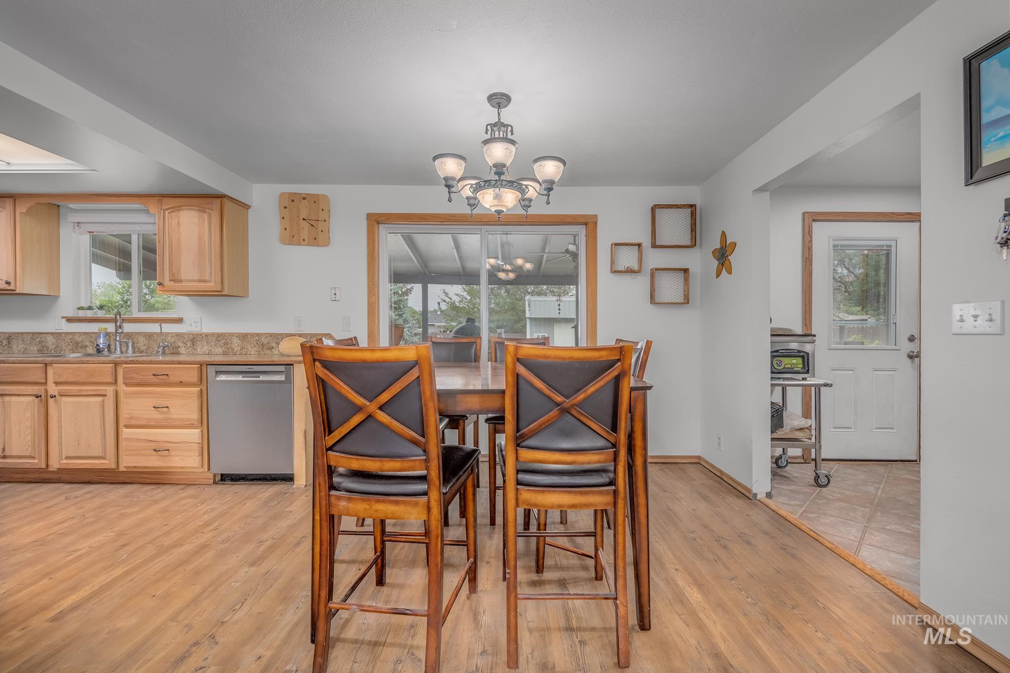 692 15th St, Vale, Oregon 97918, 3 Bedrooms, 2 Bathrooms, Residential For Sale, Price $389,000, 98998221