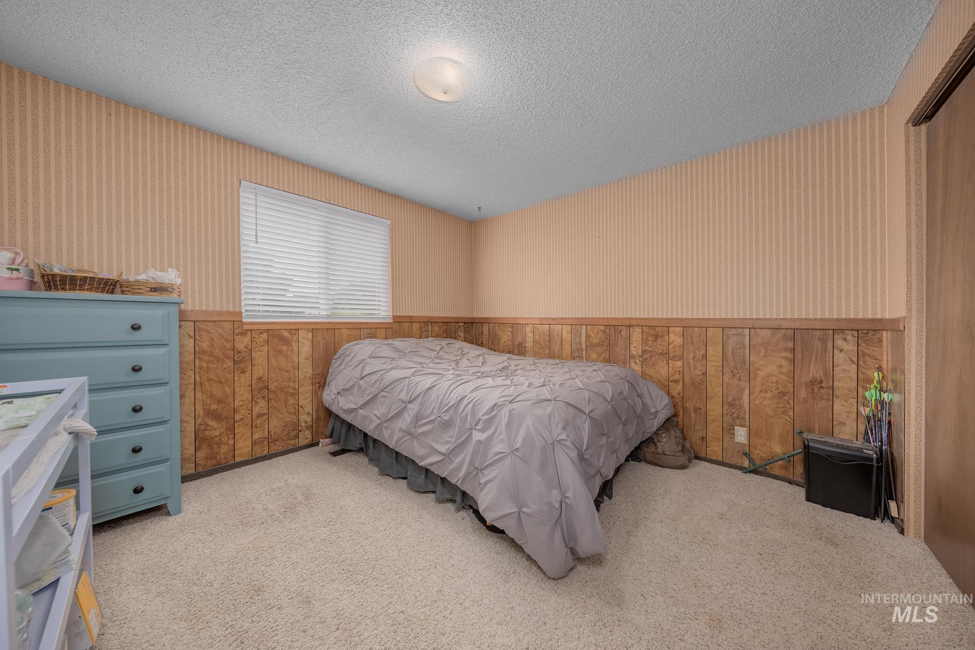 692 15th St, Vale, Oregon 97918, 3 Bedrooms, 2 Bathrooms, Residential For Sale, Price $389,000, 98998221
