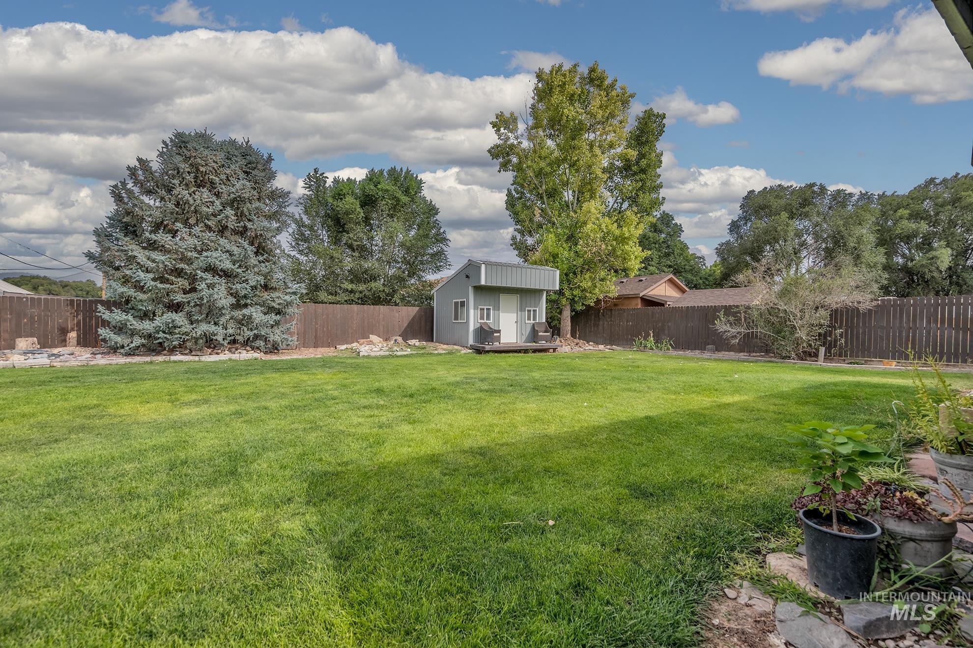 692 15th St, Vale, Oregon 97918, 3 Bedrooms, 2 Bathrooms, Residential For Sale, Price $389,000, 98998221