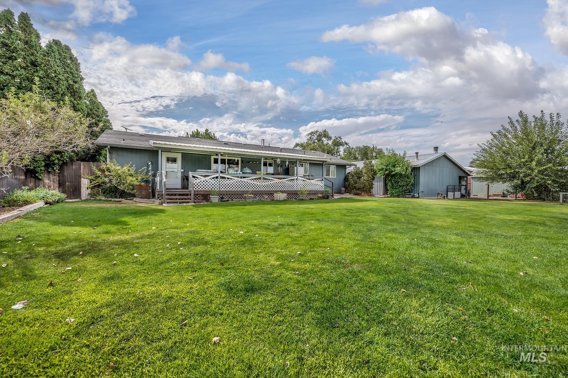 692 15th St, Vale, Oregon 97918, 3 Bedrooms, 2 Bathrooms, Residential For Sale, Price $389,000, 98998221
