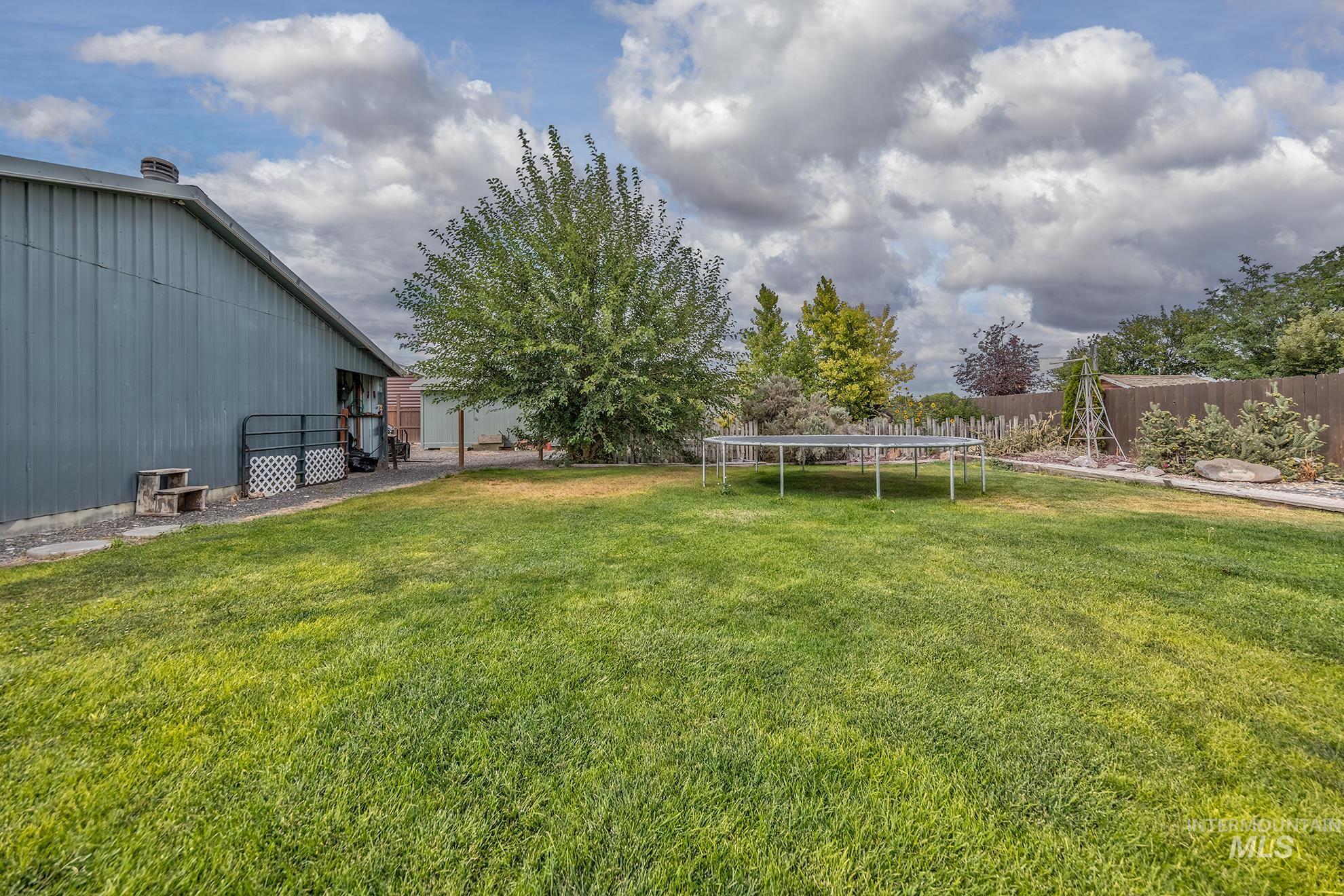 692 15th St, Vale, Oregon 97918, 3 Bedrooms, 2 Bathrooms, Residential For Sale, Price $389,000, 98998221