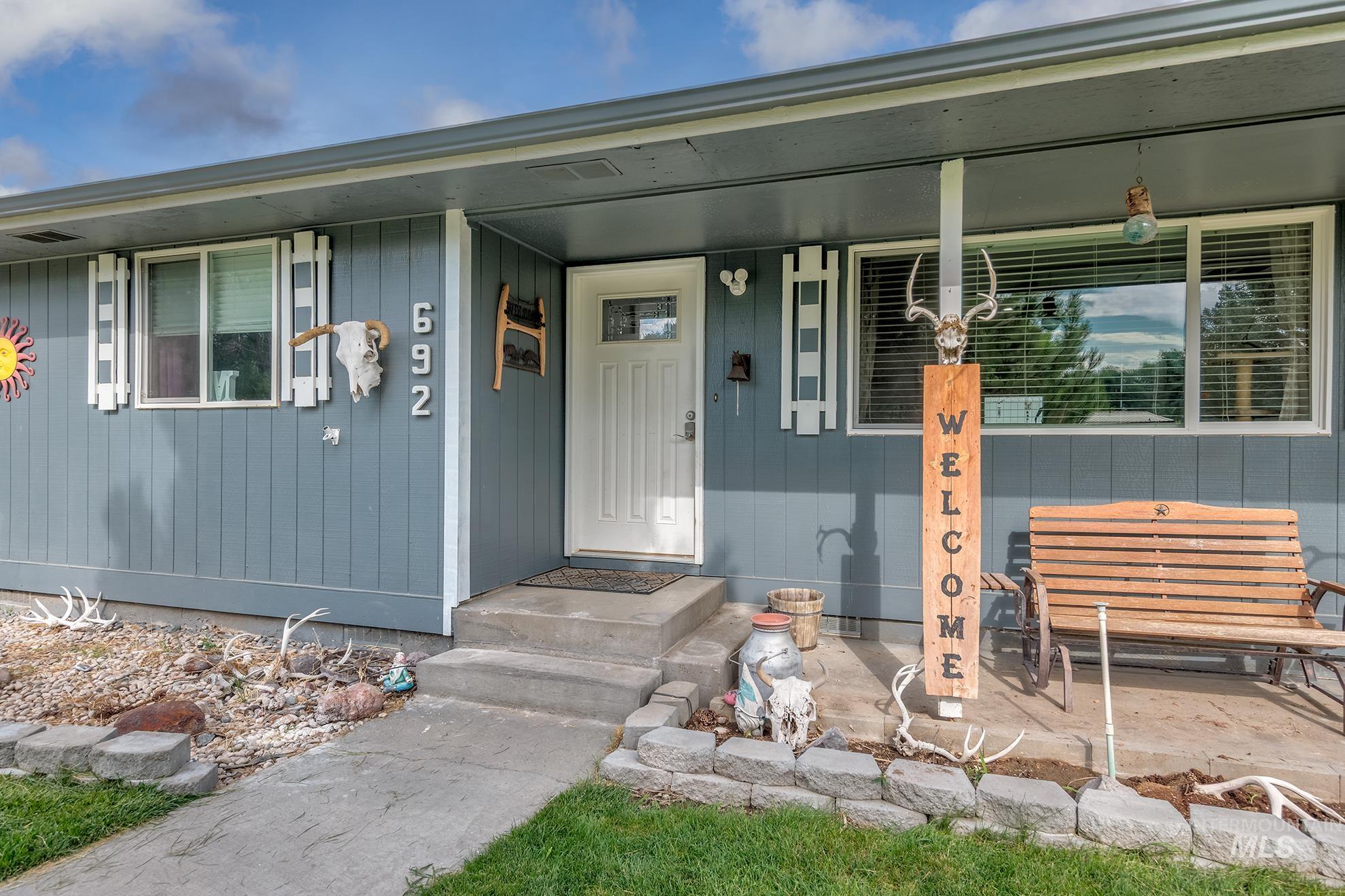 692 15th St, Vale, Oregon 97918, 3 Bedrooms, 2 Bathrooms, Residential For Sale, Price $389,000, 98998221