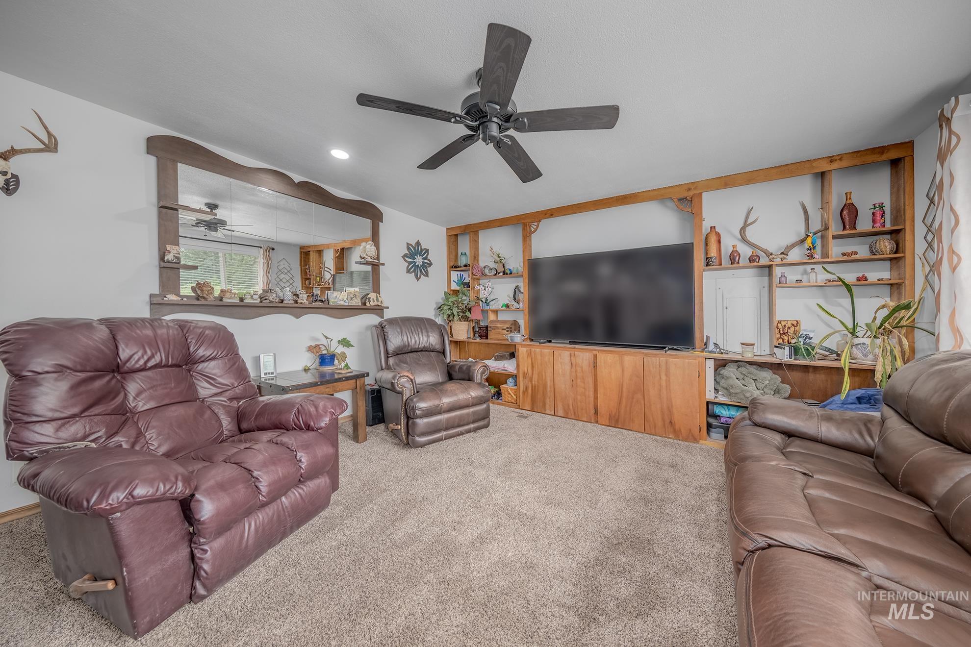 692 15th St, Vale, Oregon 97918, 3 Bedrooms, 2 Bathrooms, Residential For Sale, Price $389,000, 98998221