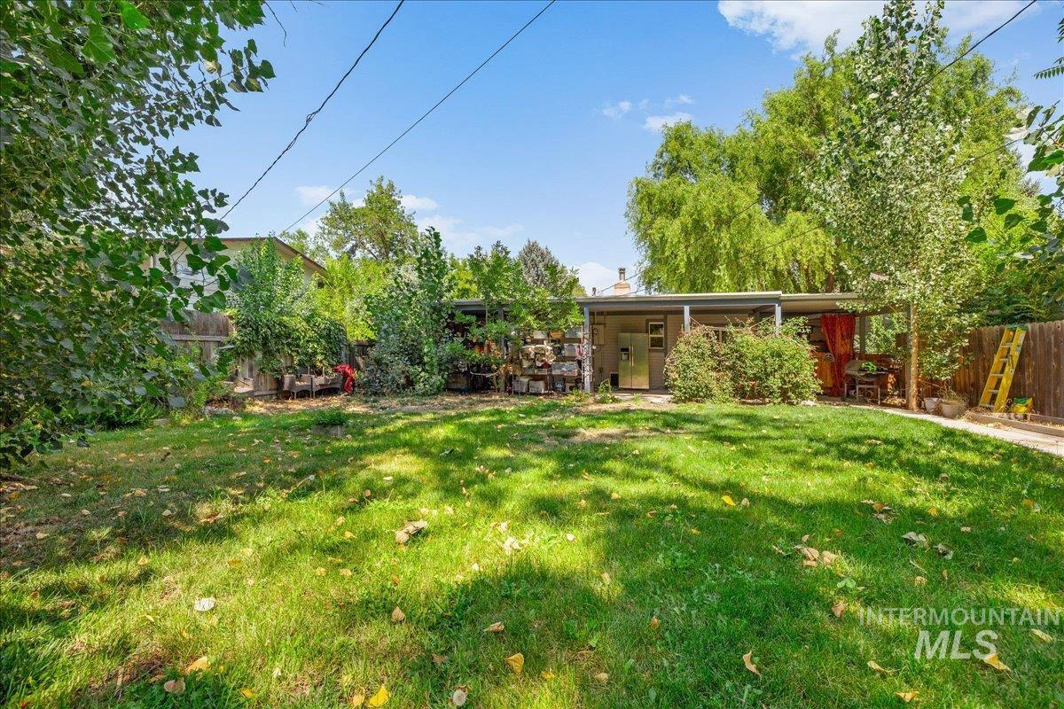 3213 W Edgemoor Road, Boise, Idaho 83703, 2 Bedrooms, 1 Bathroom, Residential For Sale, Price $415,000, 98998224