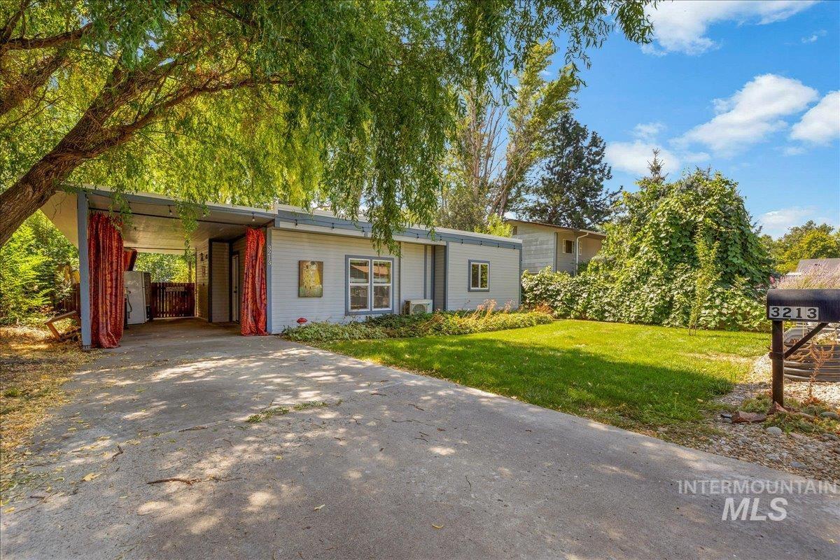 3213 W Edgemoor Road, Boise, Idaho 83703, 2 Bedrooms, 1 Bathroom, Residential For Sale, Price $415,000, 98998224