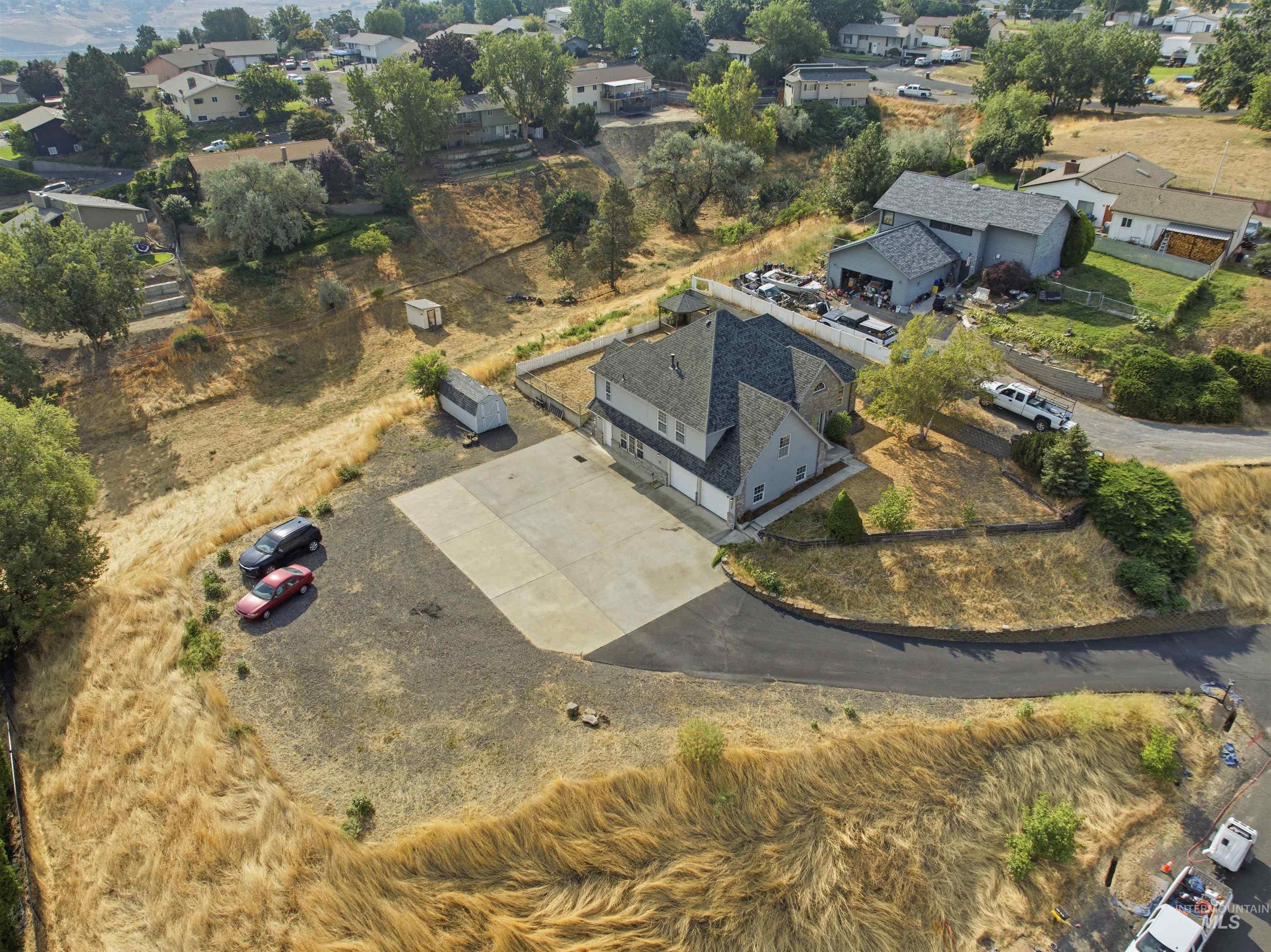 2625 16th St, Clarkston, Washington 99403, 3 Bedrooms, 2 Bathrooms, Residential For Sale, Price $465,000, 98998237