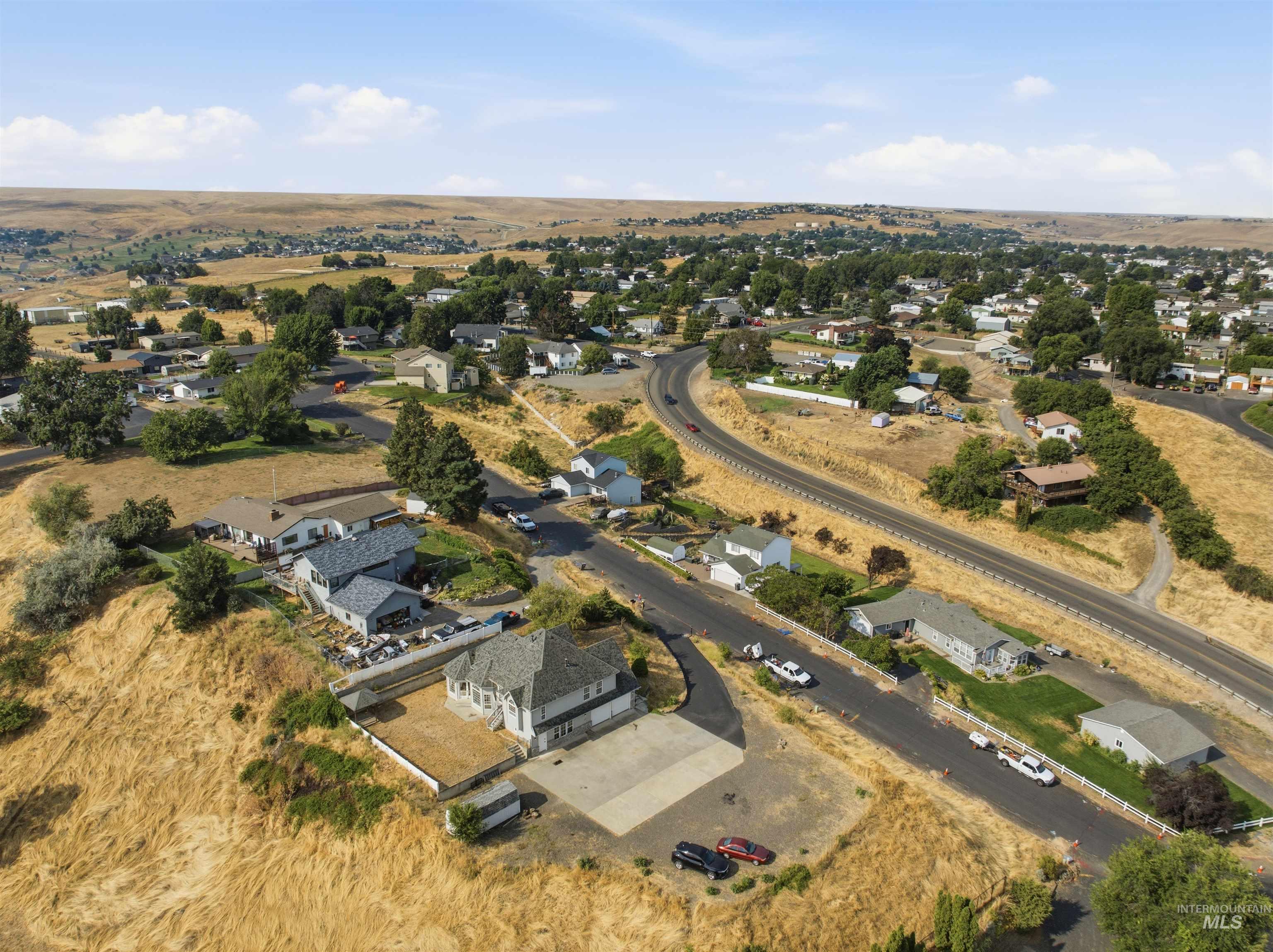 2625 16th St, Clarkston, Washington 99403, 3 Bedrooms, 2 Bathrooms, Residential For Sale, Price $465,000, 98998237