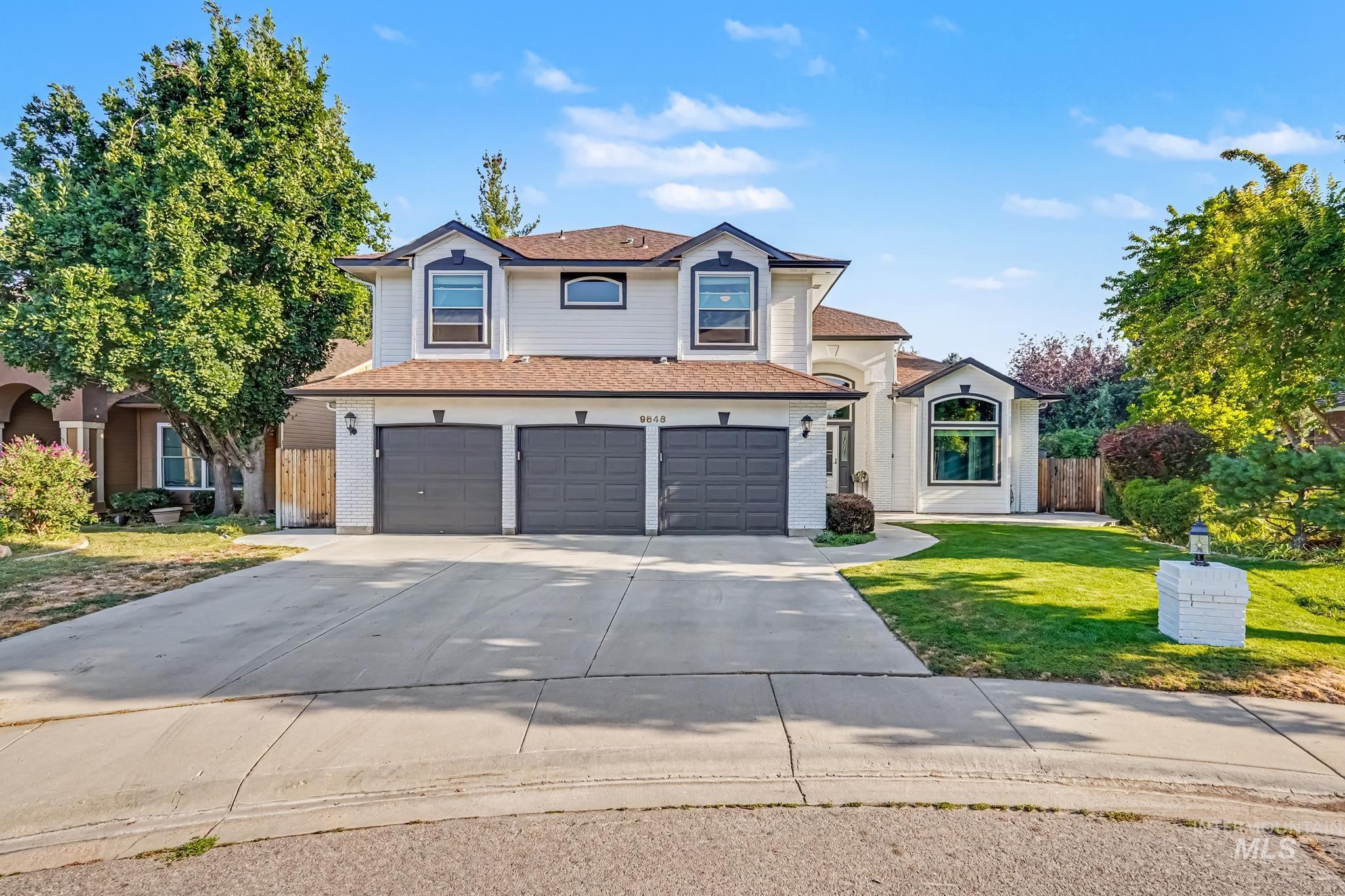 9848 W Gurdon Court, Boise, Idaho 83704, 4 Bedrooms, 4 Bathrooms, Residential For Sale, Price $664,900,MLS 98998239