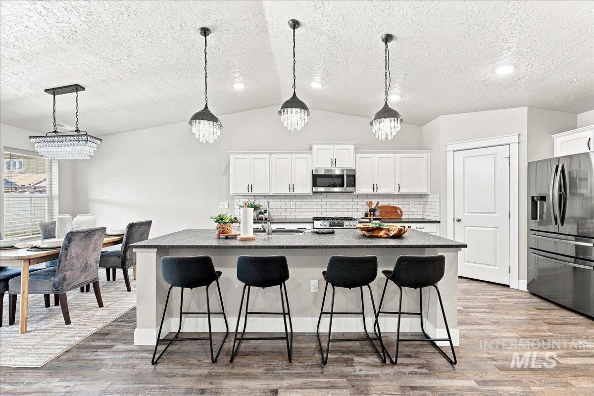 3795 E Berwick Dr, Nampa, Idaho 83686, 3 Bedrooms, 2 Bathrooms, Residential For Sale, Price $455,000, 98998241
