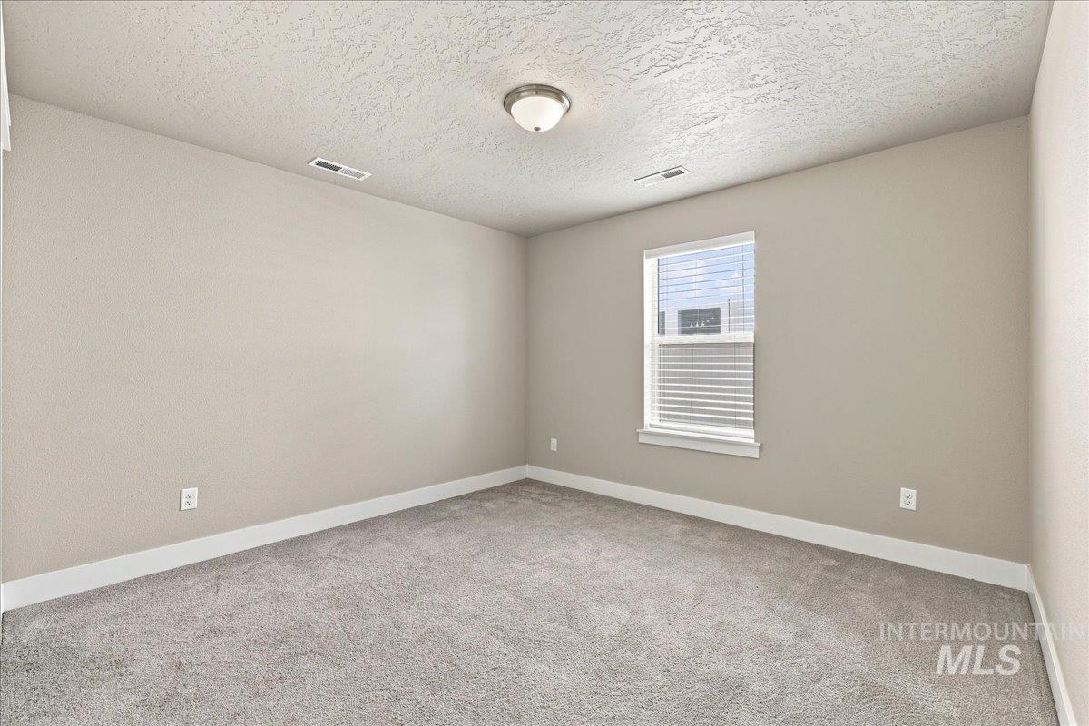 3795 E Berwick Dr, Nampa, Idaho 83686, 3 Bedrooms, 2 Bathrooms, Residential For Sale, Price $455,000, 98998241