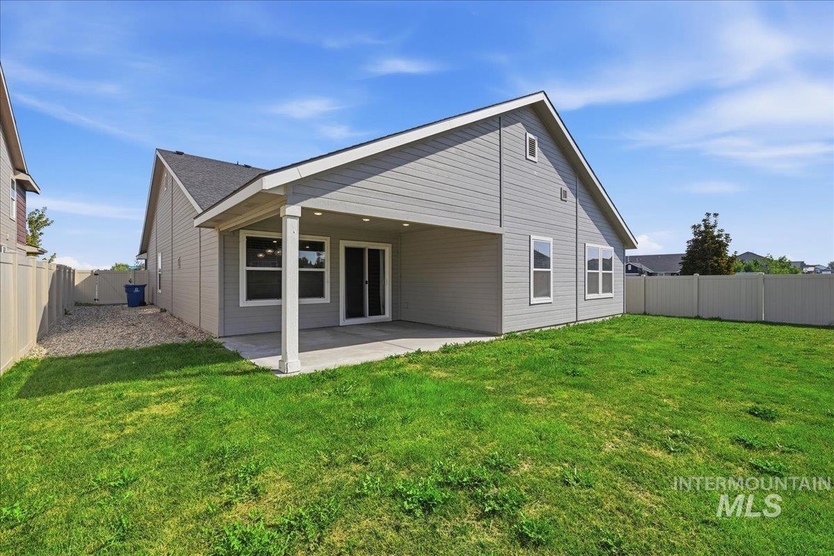 3795 E Berwick Dr, Nampa, Idaho 83686, 3 Bedrooms, 2 Bathrooms, Residential For Sale, Price $455,000, 98998241