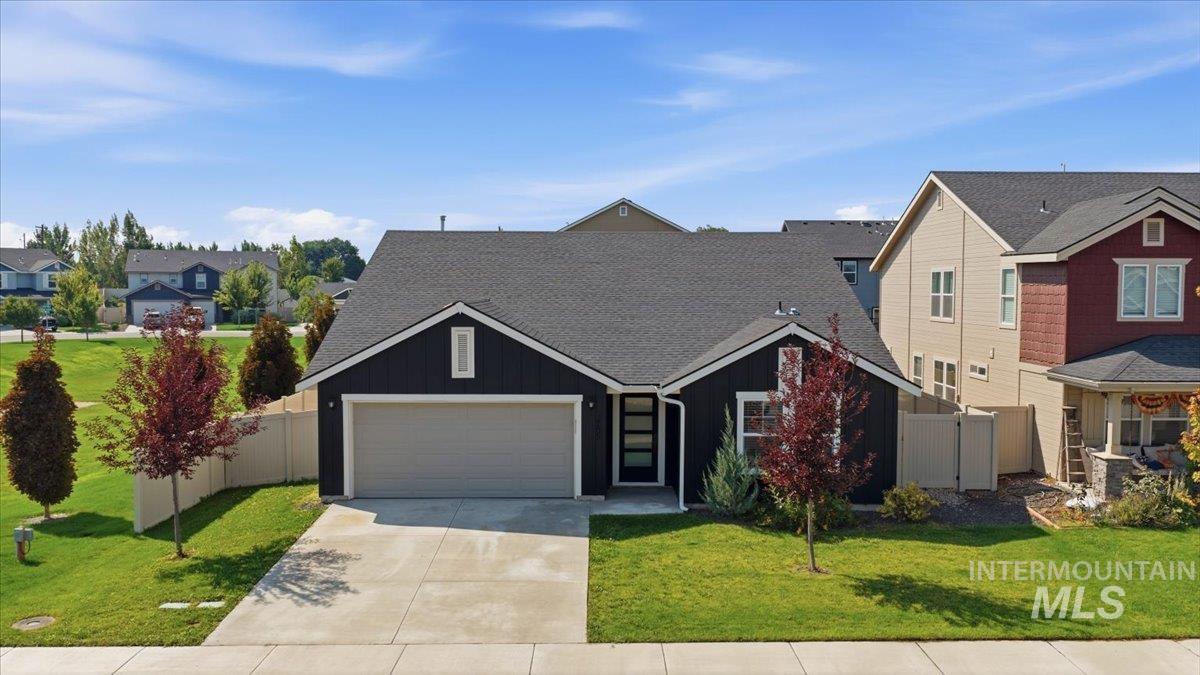3795 E Berwick Dr, Nampa, Idaho 83686, 3 Bedrooms, 2 Bathrooms, Residential For Sale, Price $455,000, 98998241