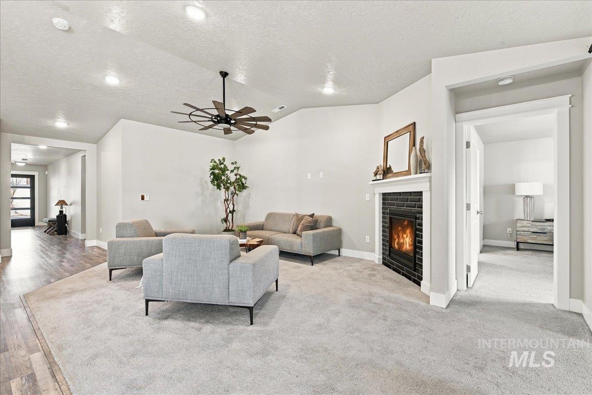 3795 E Berwick Dr, Nampa, Idaho 83686, 3 Bedrooms, 2 Bathrooms, Residential For Sale, Price $455,000, 98998241