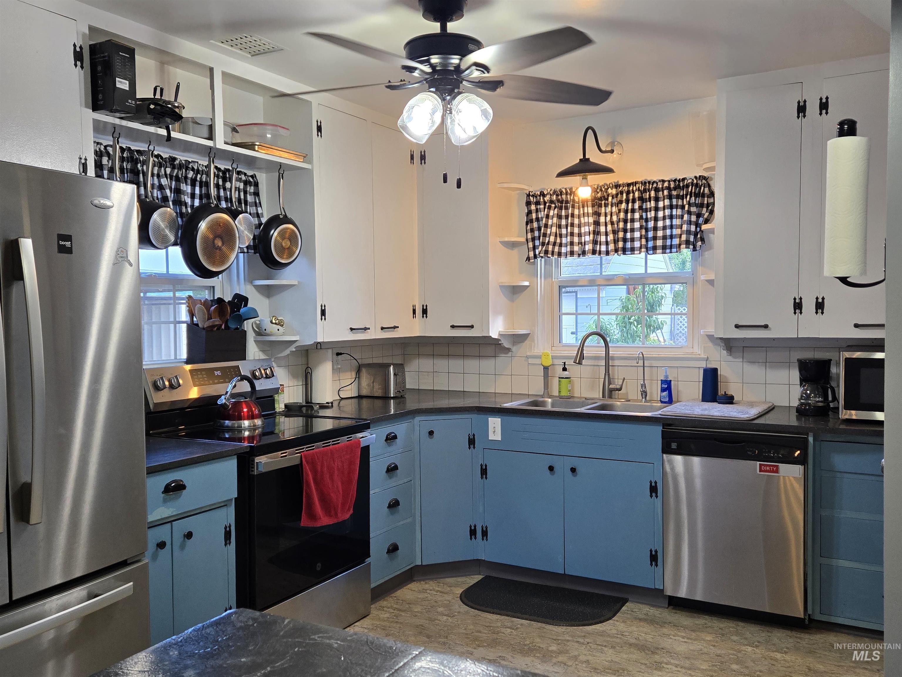 1122 2nd Ave S., Payette, Idaho 83661, 4 Bedrooms, 2 Bathrooms, Residential For Sale, Price $415,000,MLS 98998276