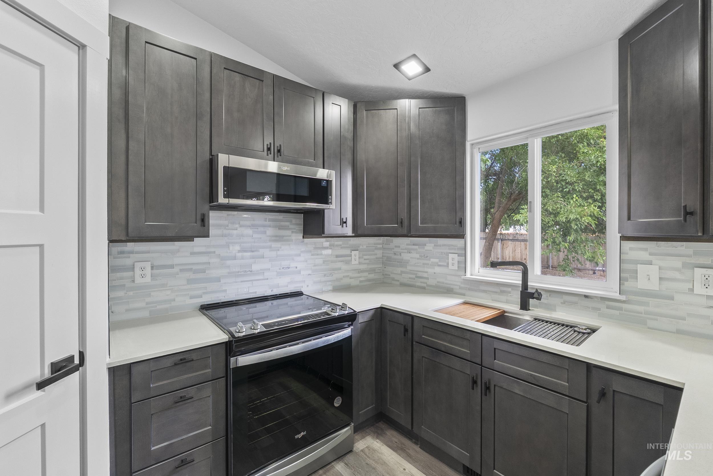 526 Lost Basin Ct, Nampa, Idaho 83686, 3 Bedrooms, 2 Bathrooms, Residential For Sale, Price $382,500, 98998292