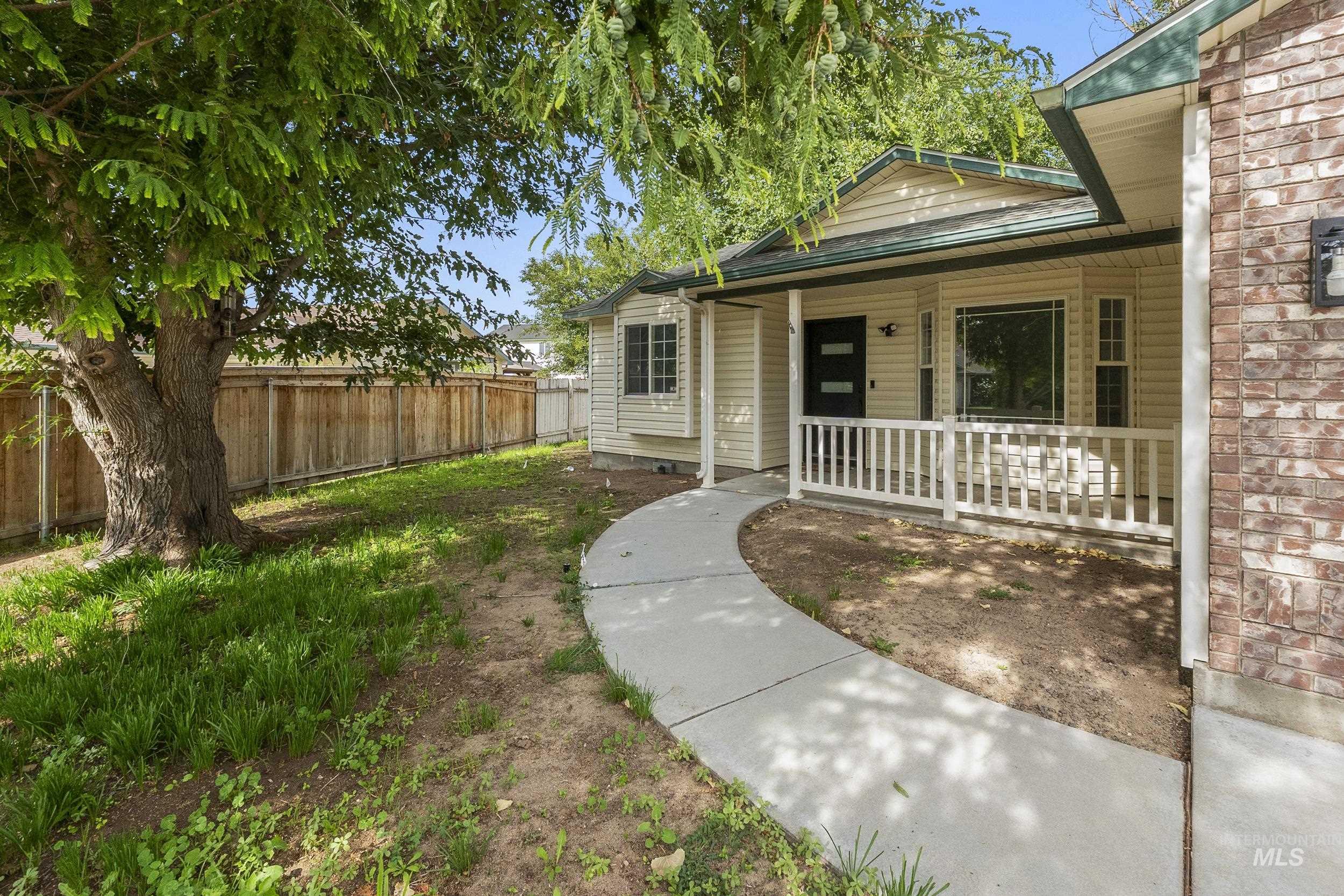 526 Lost Basin Ct, Nampa, Idaho 83686, 3 Bedrooms, 2 Bathrooms, Residential For Sale, Price $382,500, 98998292