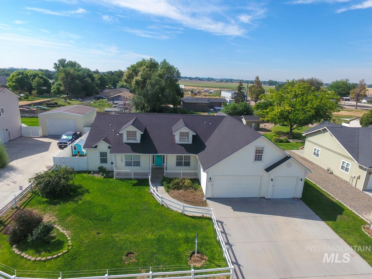 1005 karndell St, Caldwell, Idaho 83605, 4 Bedrooms, 2 Bathrooms, Residential For Sale, Price $543,000,MLS 98998308