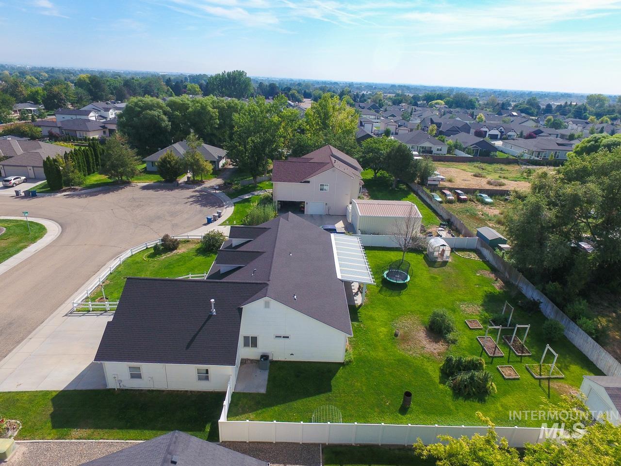 1005 karndell St, Caldwell, Idaho 83605, 4 Bedrooms, 2 Bathrooms, Residential For Sale, Price $543,000,MLS 98998308