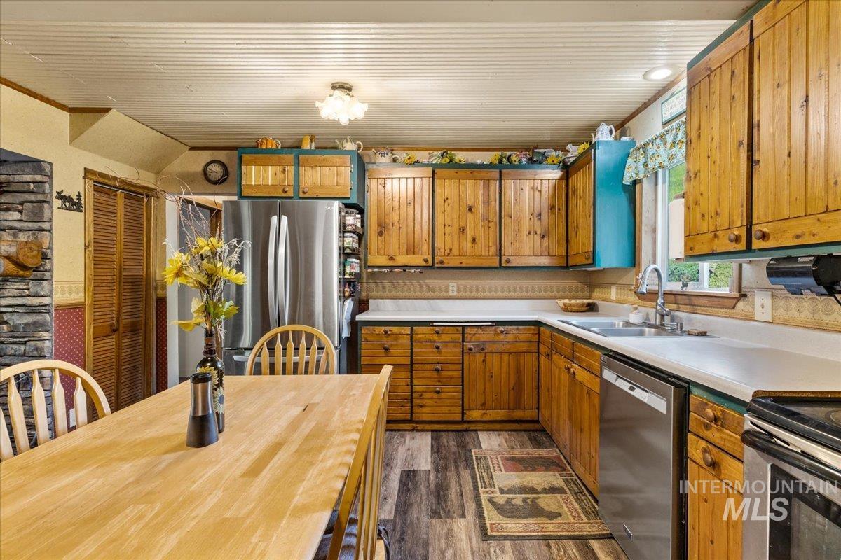 1034 Browns Lane, Potlatch, Idaho 83855, 3 Bedrooms, 1.5 Bathrooms, Residential For Sale, Price $675,000, 98998311