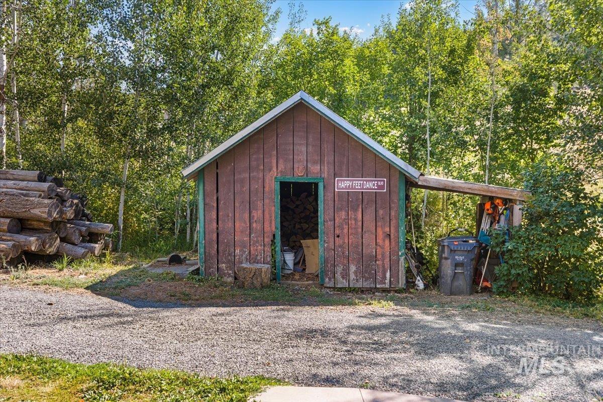 1034 Browns Lane, Potlatch, Idaho 83855, 3 Bedrooms, 1.5 Bathrooms, Residential For Sale, Price $675,000, 98998311