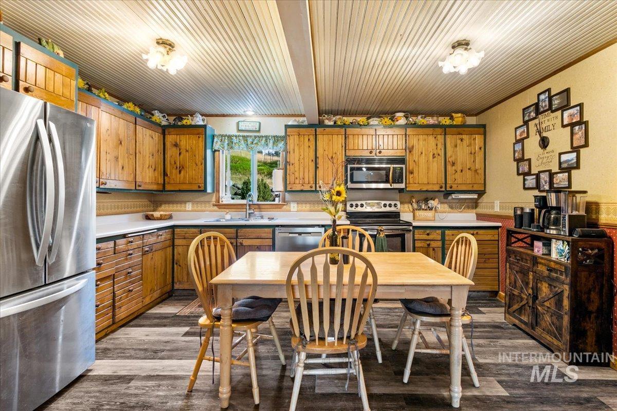 1034 Browns Lane, Potlatch, Idaho 83855, 3 Bedrooms, 1.5 Bathrooms, Residential For Sale, Price $675,000, 98998311