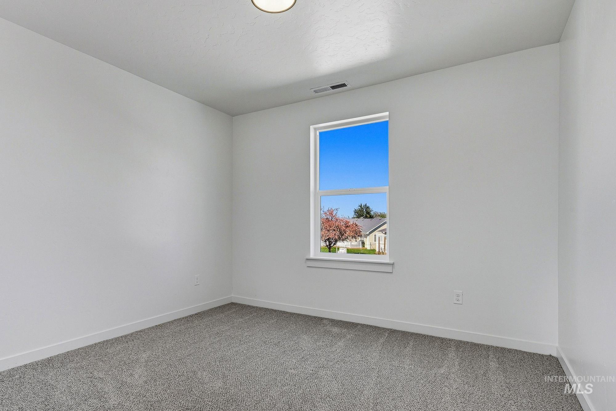 1905 Jensens Way, Payette, Idaho 83661, 4 Bedrooms, 2.5 Bathrooms, Residential For Sale, Price $310,000,MLS 98998317