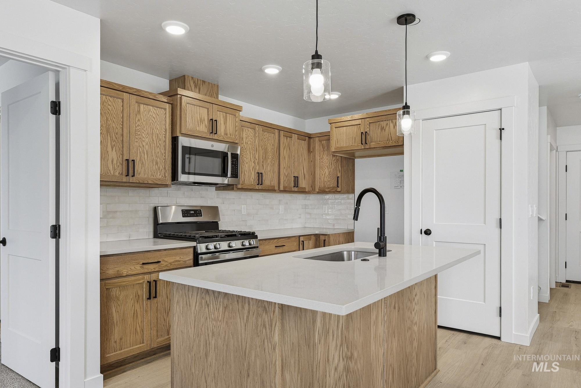1905 Jensens Way, Payette, Idaho 83661, 4 Bedrooms, 2.5 Bathrooms, Residential For Sale, Price $310,000,MLS 98998317