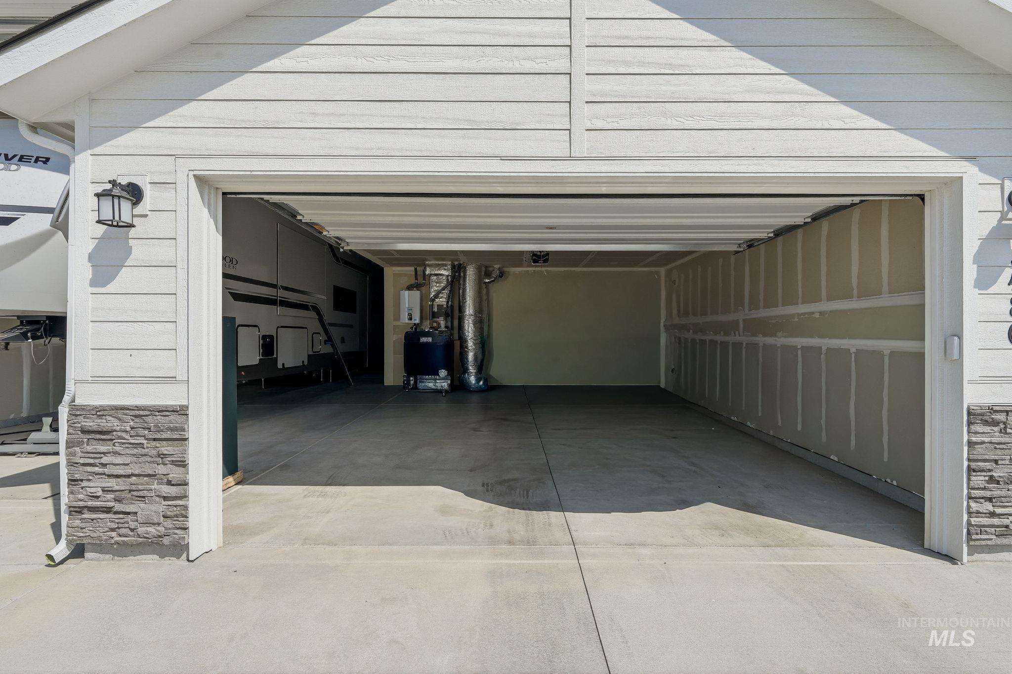 5480 E Bridal Veil Falls, Nampa, Idaho 83686, 3 Bedrooms, 2 Bathrooms, Residential For Sale, Price $745,000,MLS 98998318
