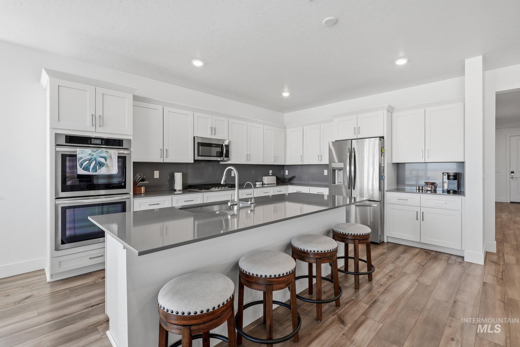 5480 E Bridal Veil Falls, Nampa, Idaho 83686, 3 Bedrooms, 2 Bathrooms, Residential For Sale, Price $745,000,MLS 98998318