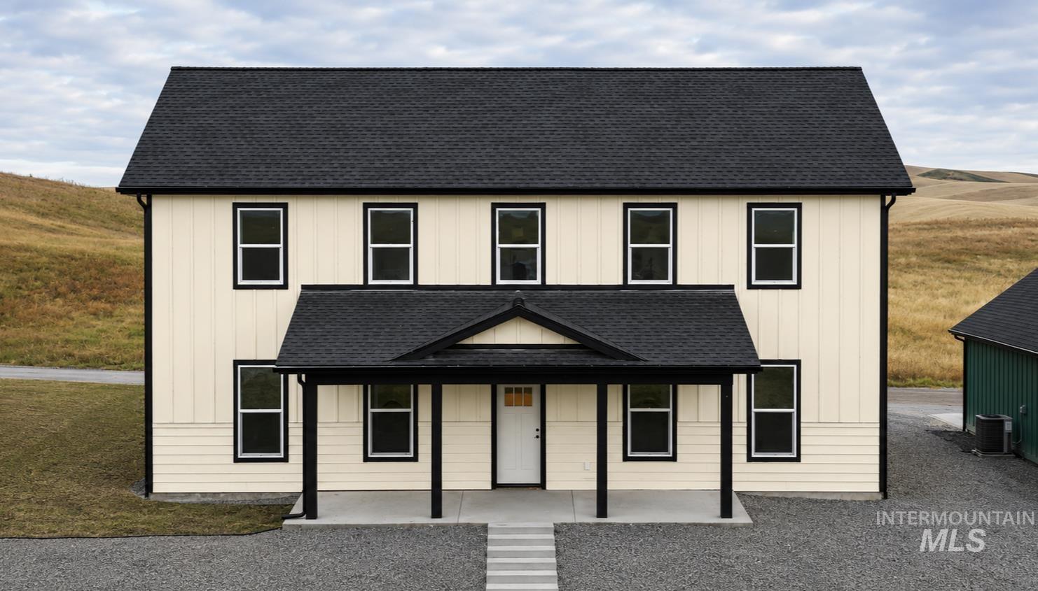 1103 Edington Ave, Moscow, Idaho 83843, 4 Bedrooms, 3.5 Bathrooms, Residential For Sale, Price $595,000, 98998337
