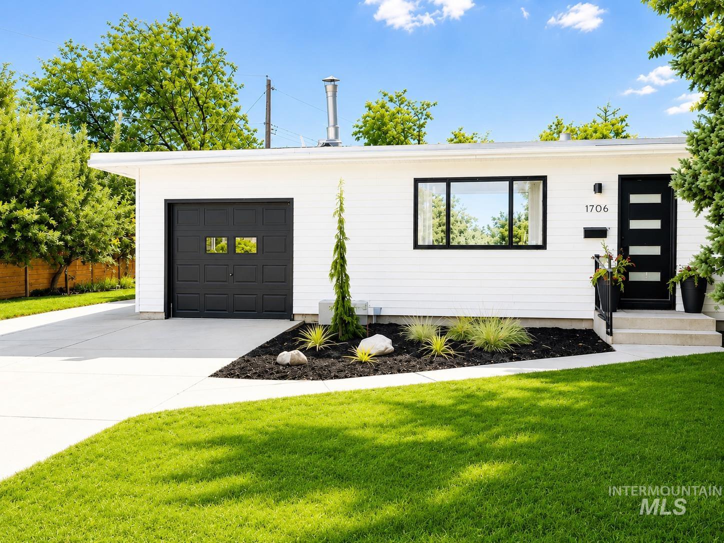 1706 S Raymond St, Boise, Idaho 83709, 4 Bedrooms, 2 Bathrooms, Residential For Sale, Price $559,990, 98998377