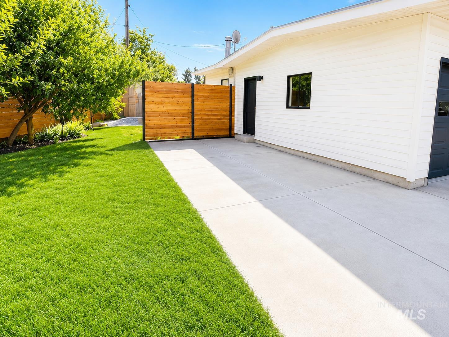1706 S Raymond St, Boise, Idaho 83709, 4 Bedrooms, 2 Bathrooms, Residential For Sale, Price $559,990, 98998377