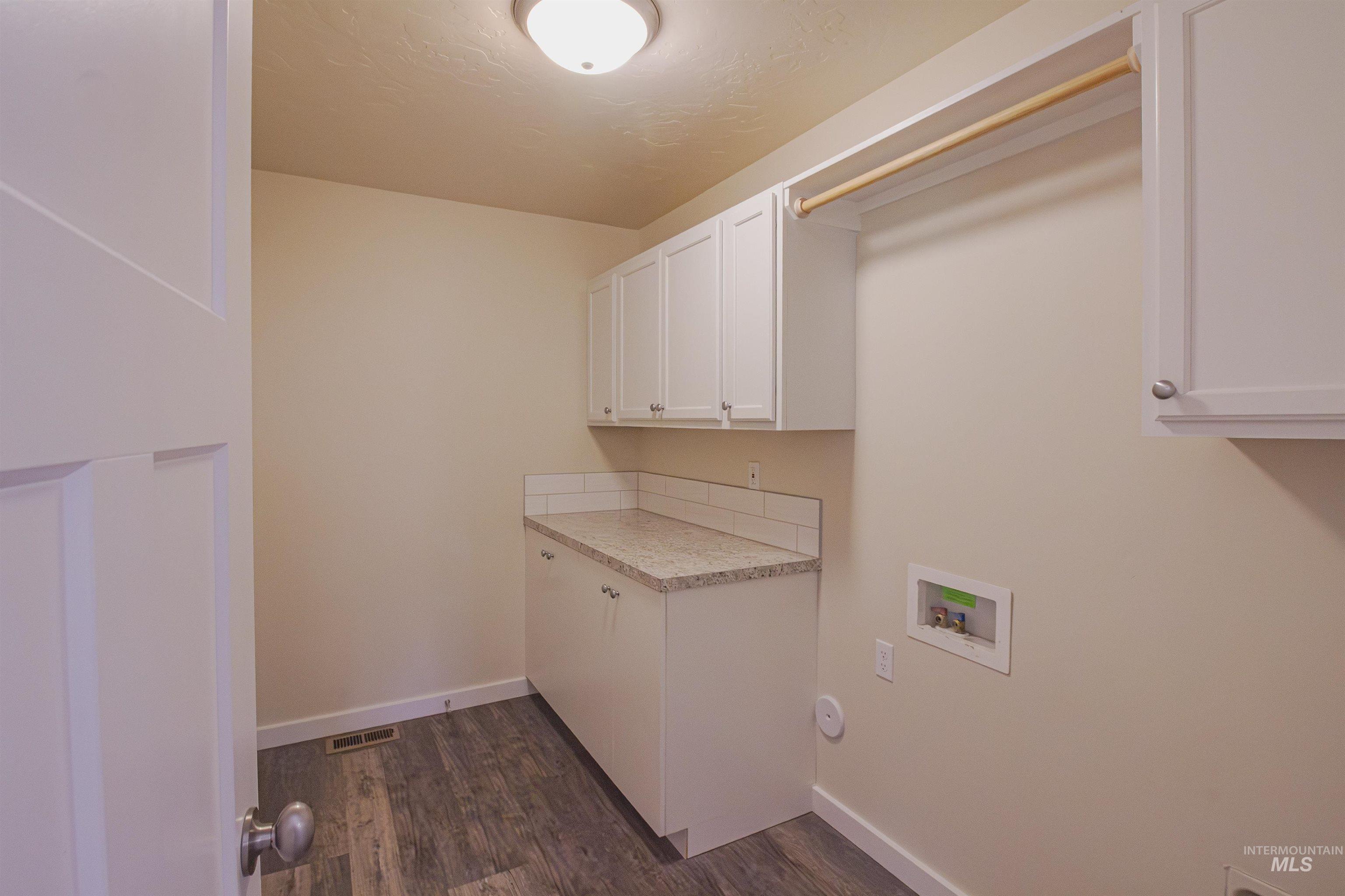 607 Peach Lane, New Plymouth, Idaho 83655, 3 Bedrooms, 2 Bathrooms, Residential For Sale, Price $460,000, 98998387