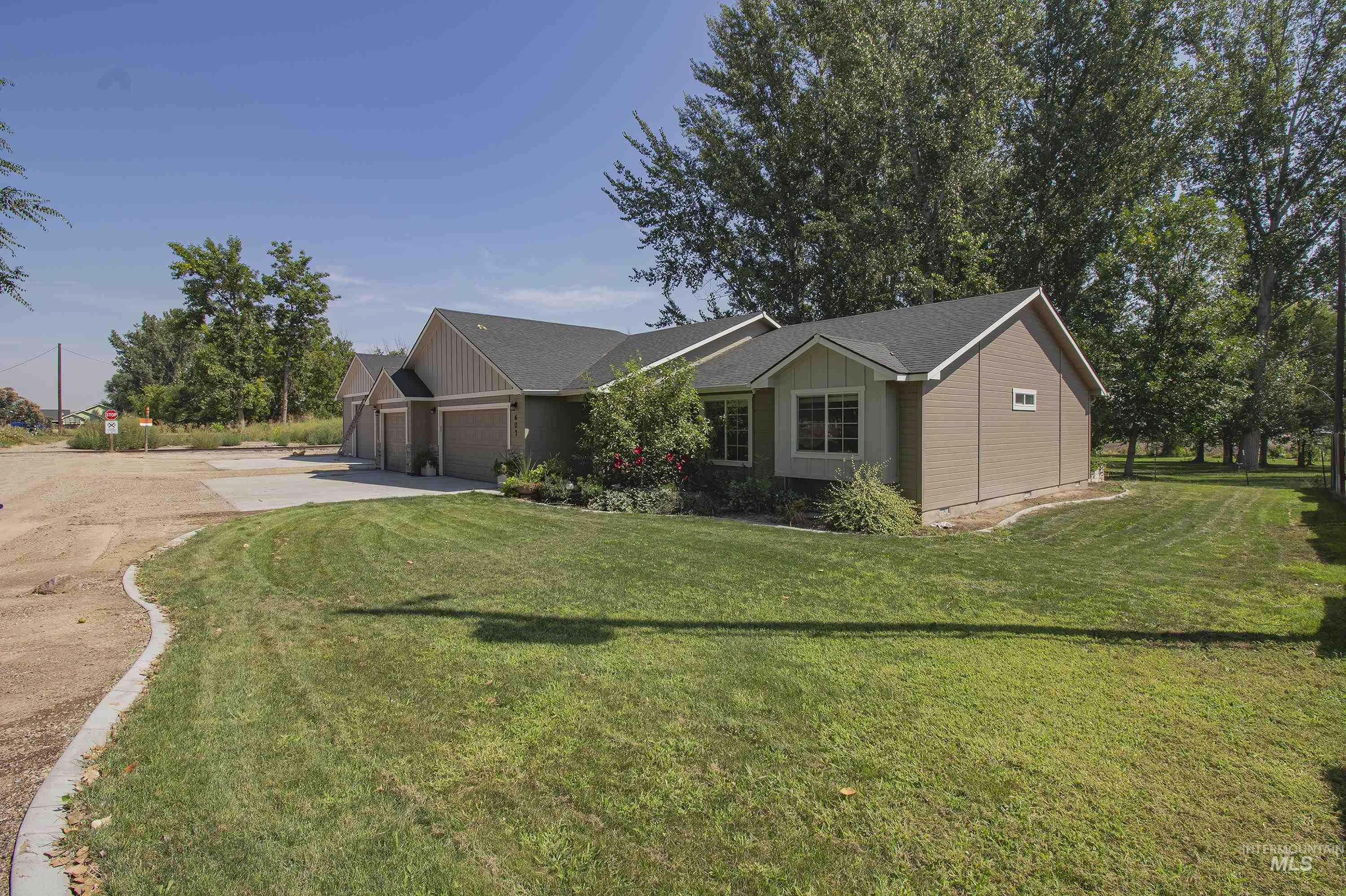 607 Peach Lane, New Plymouth, Idaho 83655, 3 Bedrooms, 2 Bathrooms, Residential For Sale, Price $460,000, 98998387