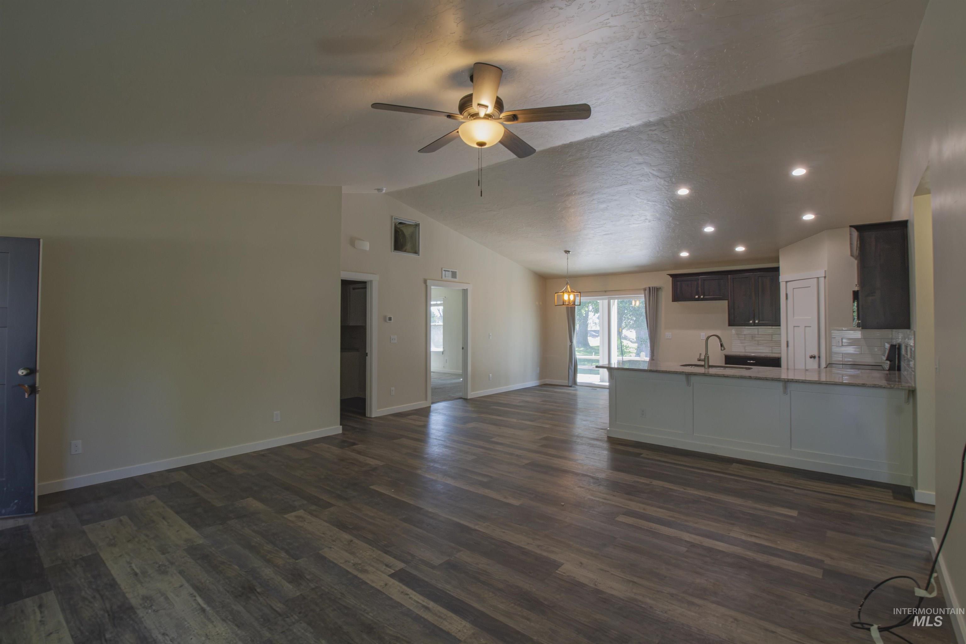 607 Peach Lane, New Plymouth, Idaho 83655, 3 Bedrooms, 2 Bathrooms, Residential For Sale, Price $460,000, 98998387