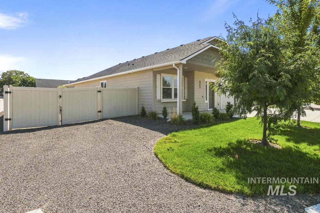 522 Belville Place, Caldwell, Idaho 83605, 3 Bedrooms, 2 Bathrooms, Residential For Sale, Price $429,990,MLS 98998395