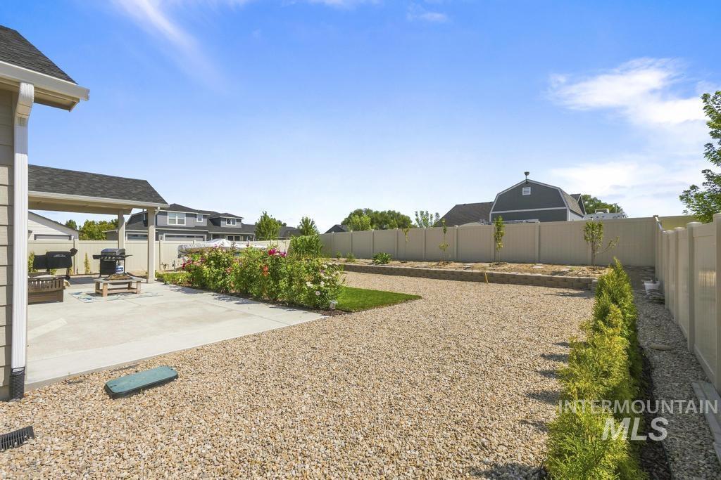 522 Belville Place, Caldwell, Idaho 83605, 3 Bedrooms, 2 Bathrooms, Residential For Sale, Price $429,990,MLS 98998395