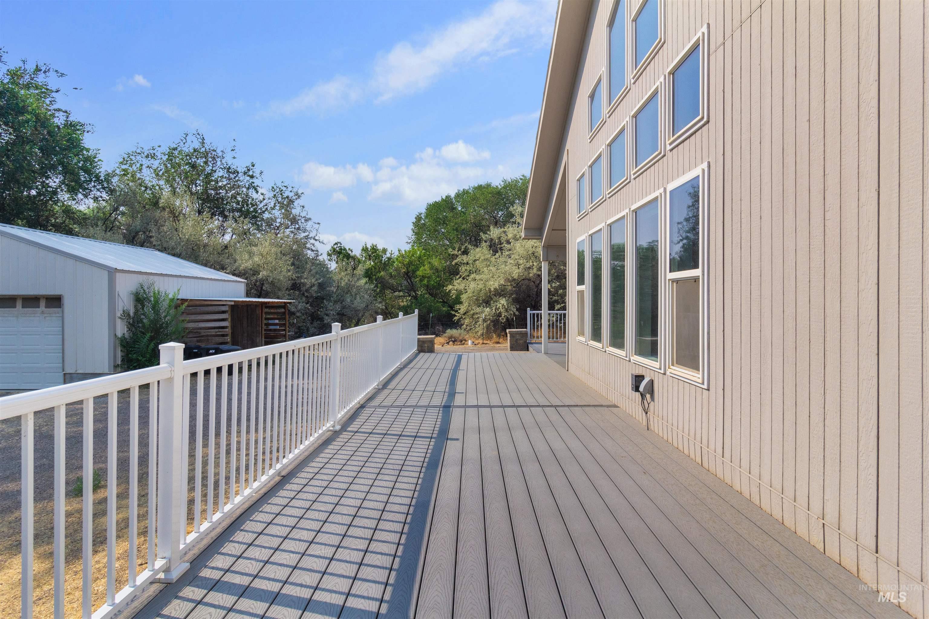 4301 Carter Pack Rd, Buhl, Idaho 83316, 3 Bedrooms, 2 Bathrooms, Residential For Sale, Price $495,000,MLS 98998397