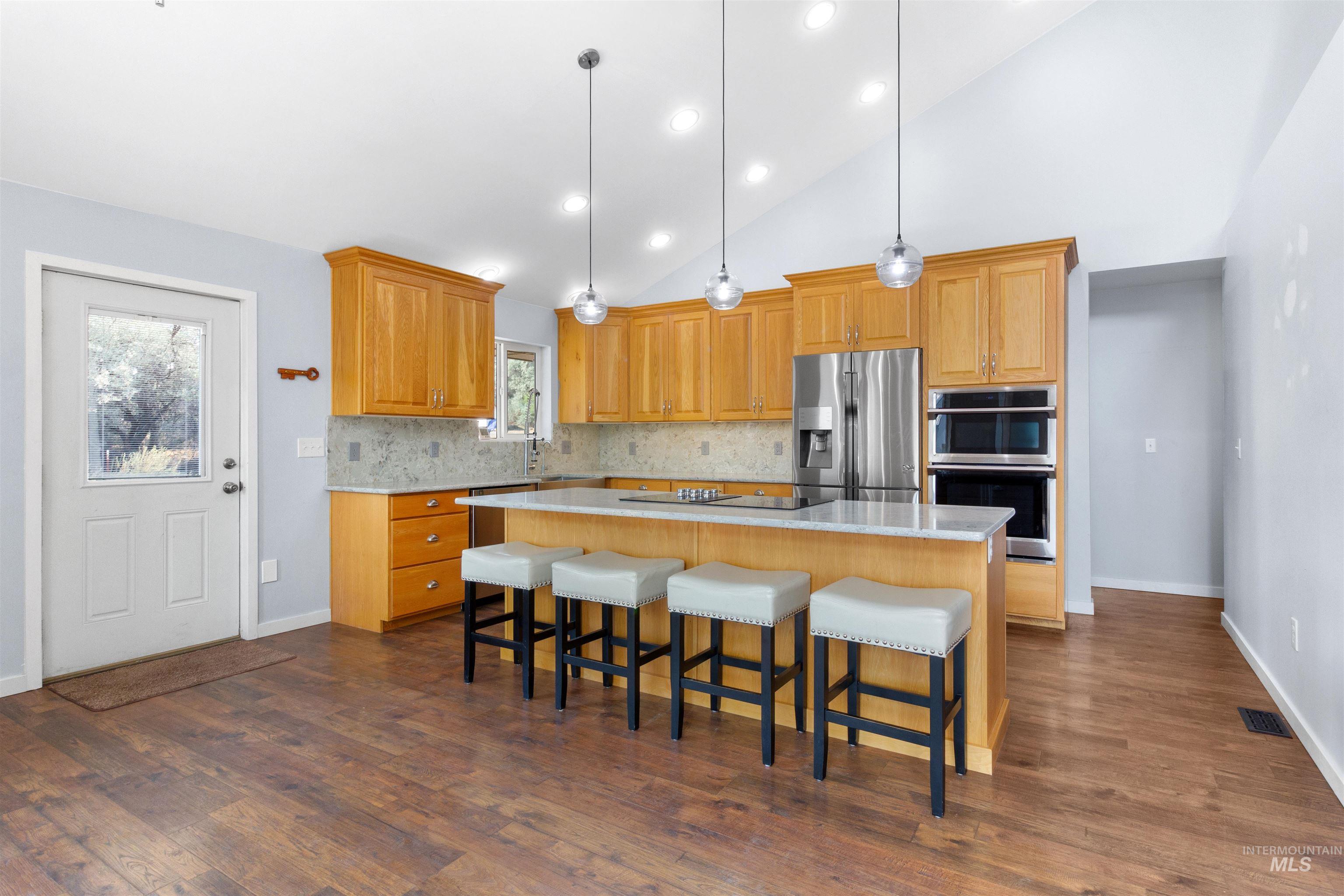 4301 Carter Pack Rd, Buhl, Idaho 83316, 3 Bedrooms, 2 Bathrooms, Residential For Sale, Price $495,000,MLS 98998397