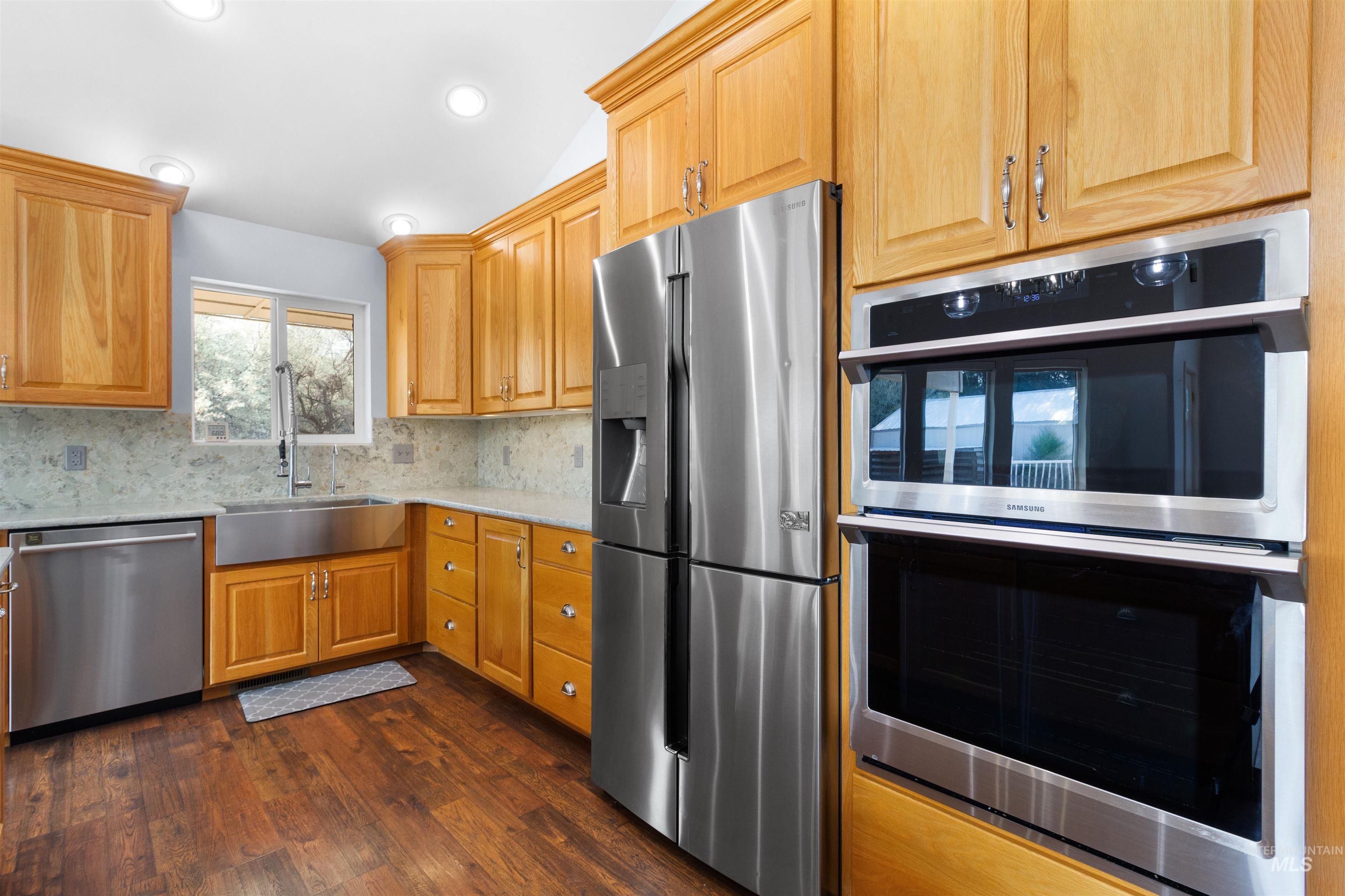 4301 Carter Pack Rd, Buhl, Idaho 83316, 3 Bedrooms, 2 Bathrooms, Residential For Sale, Price $495,000,MLS 98998397