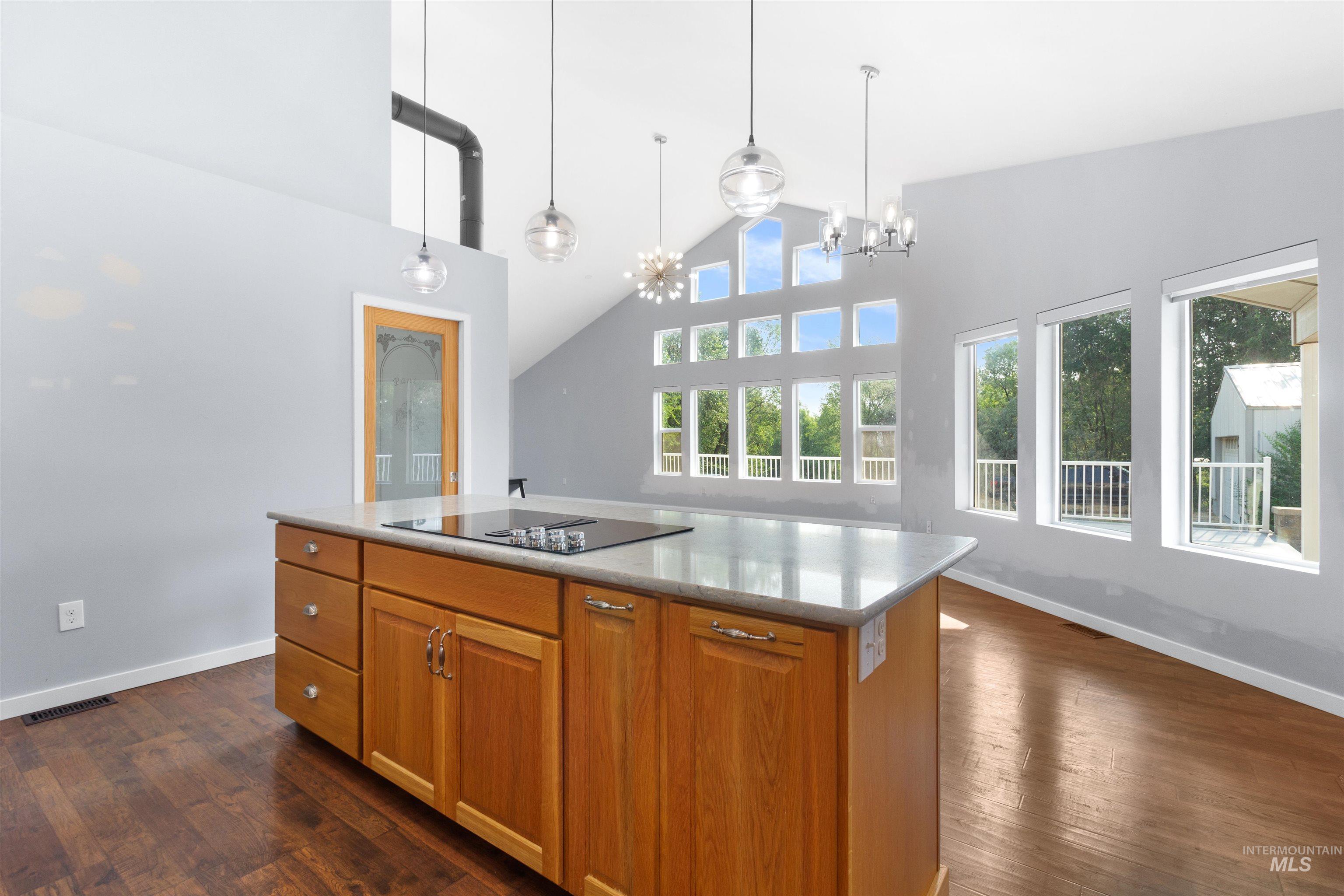 4301 Carter Pack Rd, Buhl, Idaho 83316, 3 Bedrooms, 2 Bathrooms, Residential For Sale, Price $495,000,MLS 98998397