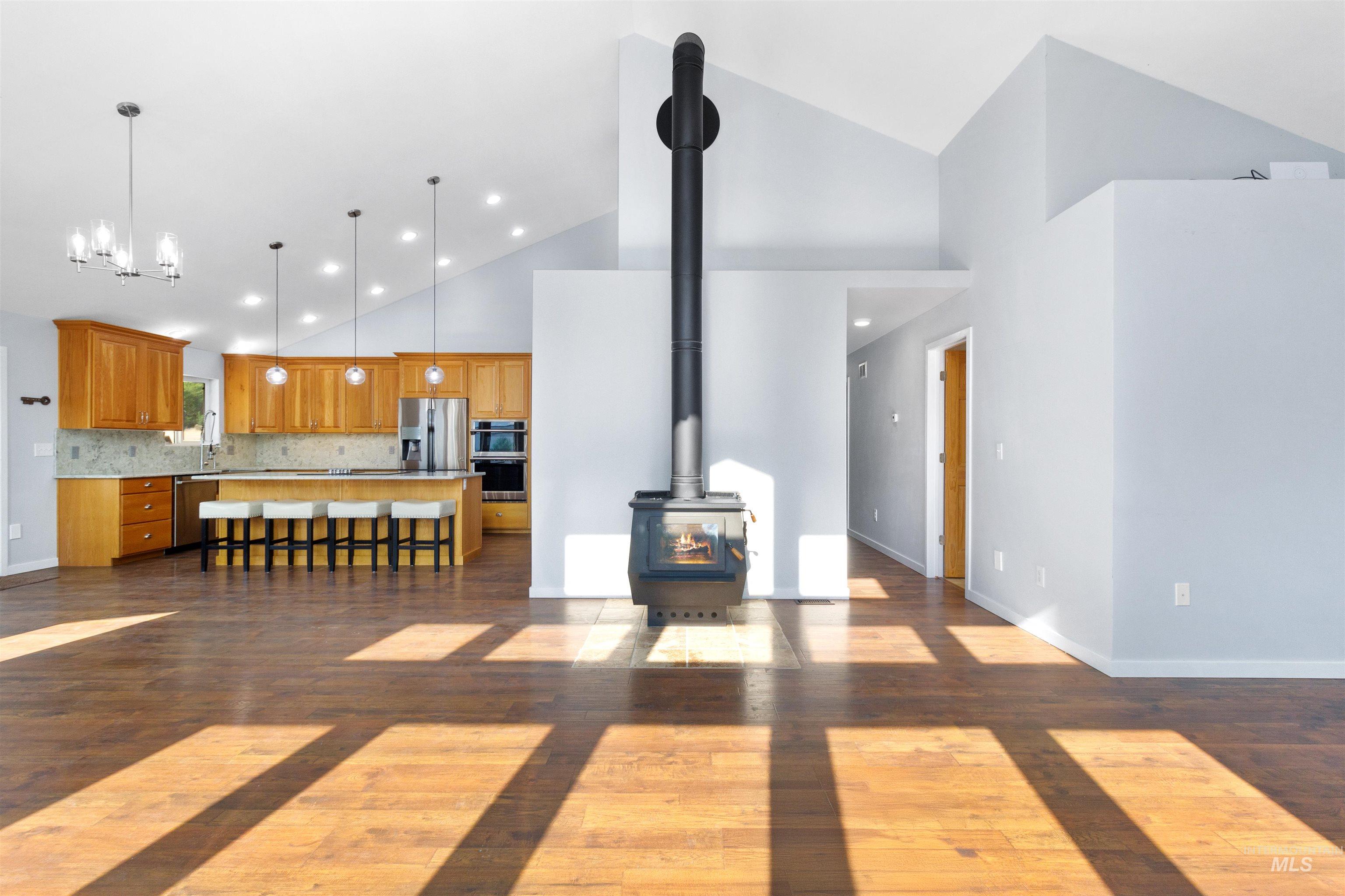 4301 Carter Pack Rd, Buhl, Idaho 83316, 3 Bedrooms, 2 Bathrooms, Residential For Sale, Price $495,000,MLS 98998397