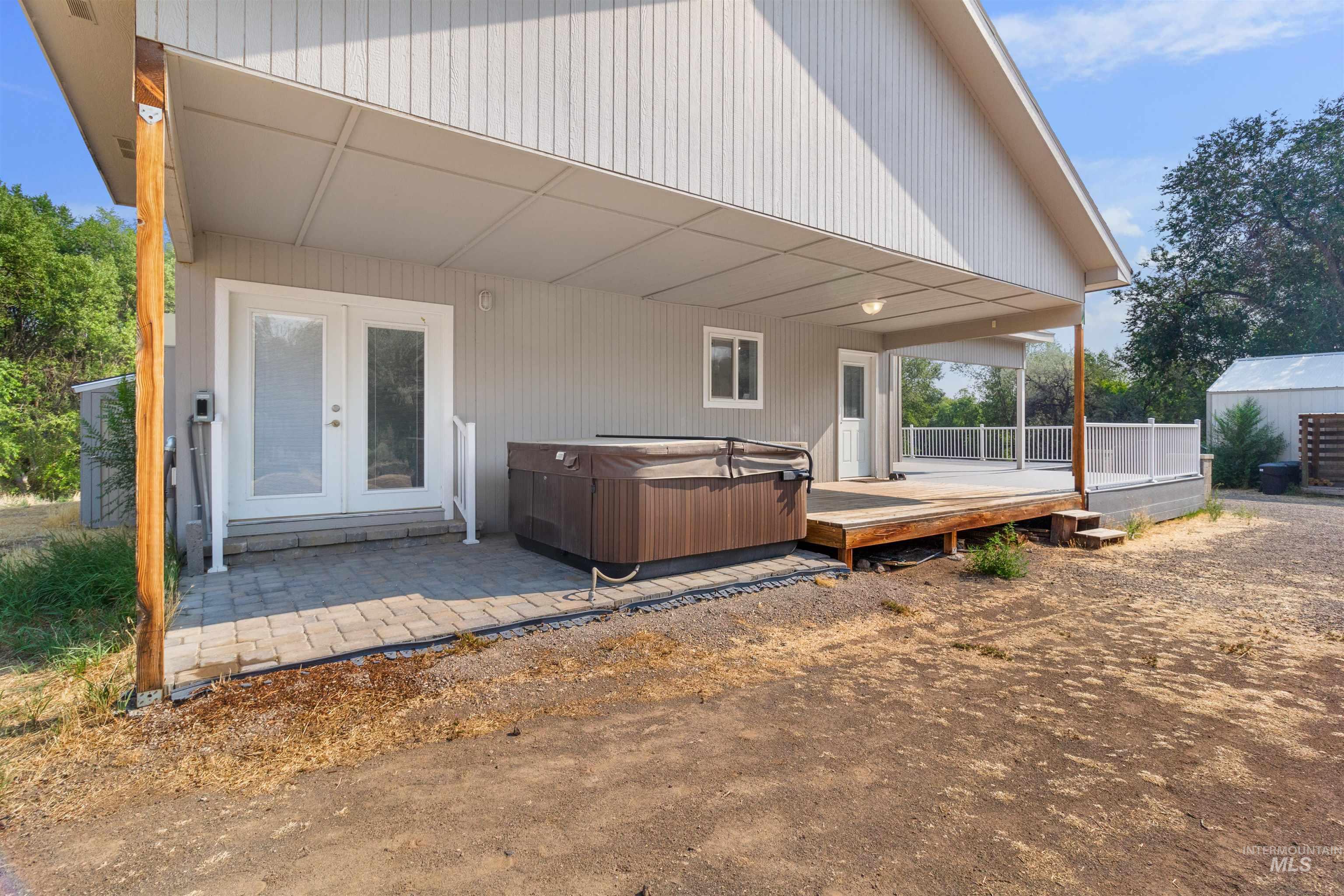 4301 Carter Pack Rd, Buhl, Idaho 83316, 3 Bedrooms, 2 Bathrooms, Residential For Sale, Price $495,000,MLS 98998397