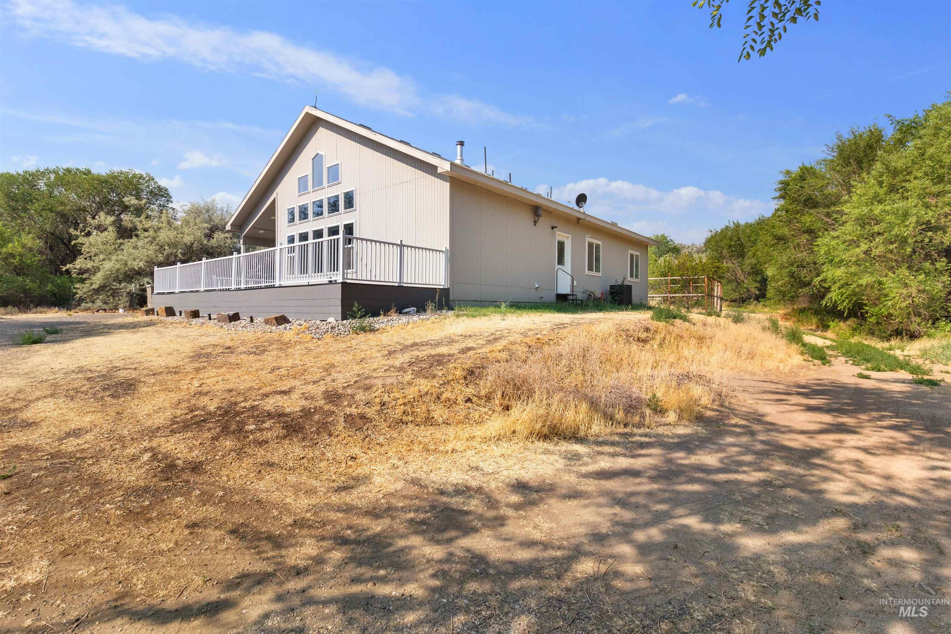 4301 Carter Pack Rd, Buhl, Idaho 83316, 3 Bedrooms, 2 Bathrooms, Residential For Sale, Price $495,000,MLS 98998397