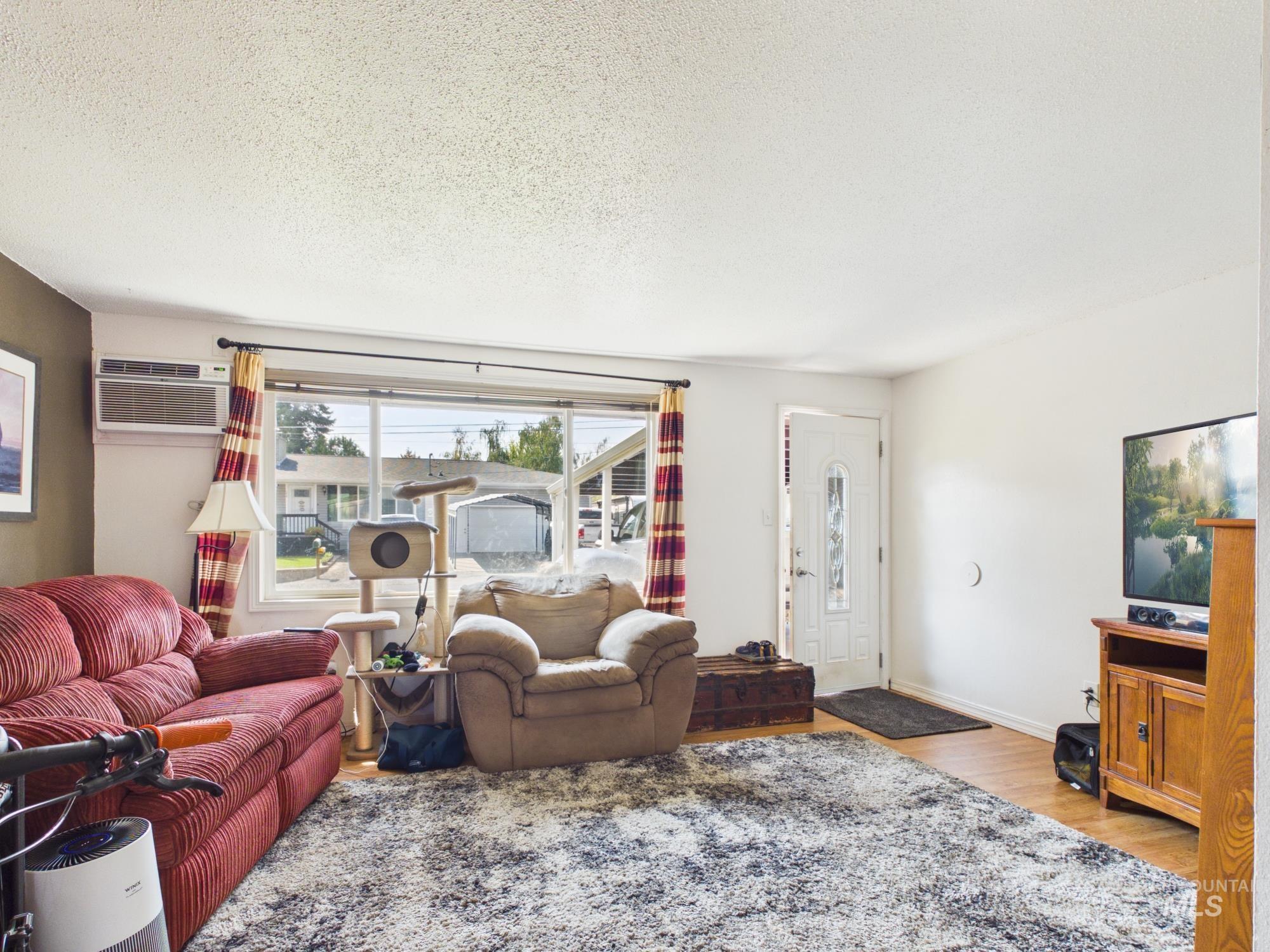 1409 Cedar Ave, Lewiston, Idaho 83501, 2 Bedrooms, 1 Bathroom, Residential Income For Sale, Price $407,500, 98998398