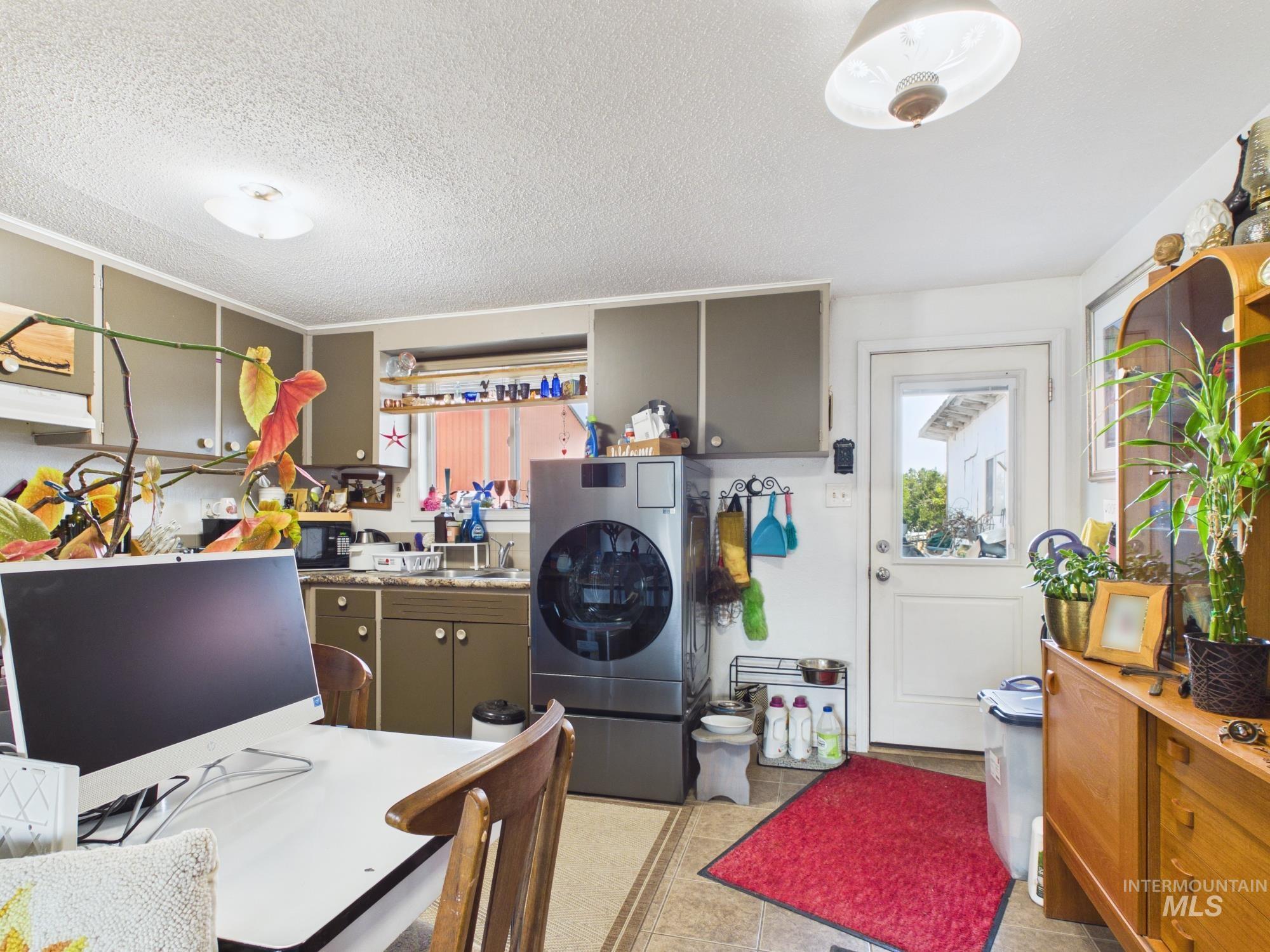 1409 Cedar Ave, Lewiston, Idaho 83501, 2 Bedrooms, 1 Bathroom, Residential Income For Sale, Price $407,500, 98998398