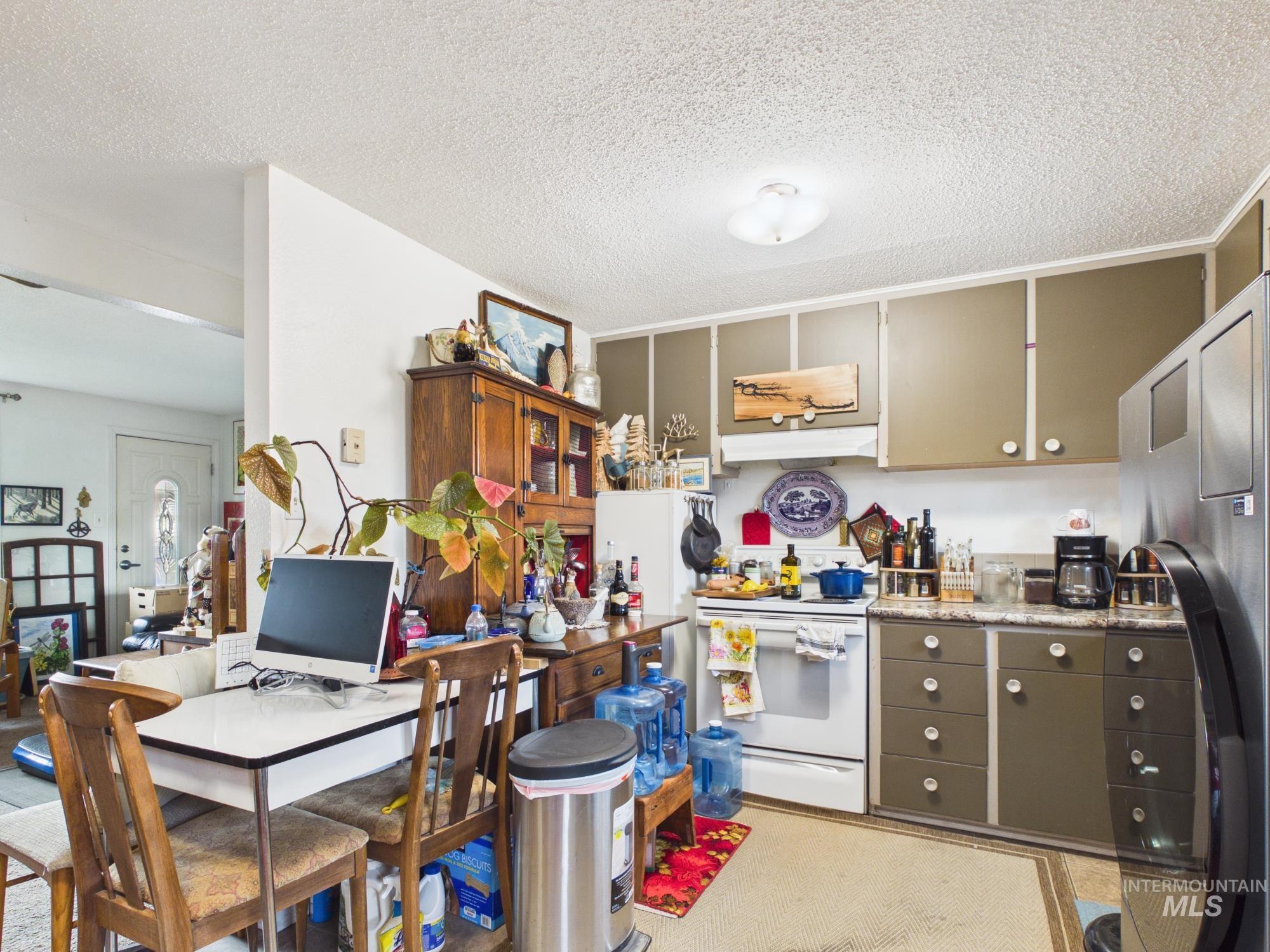 1409 Cedar Ave, Lewiston, Idaho 83501, 2 Bedrooms, 1 Bathroom, Residential Income For Sale, Price $407,500, 98998398