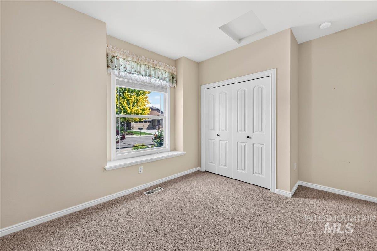 507 W. Briar Hill, Nampa, Idaho 83686, 3 Bedrooms, 2 Bathrooms, Residential For Sale, Price $447,000,MLS 98998403
