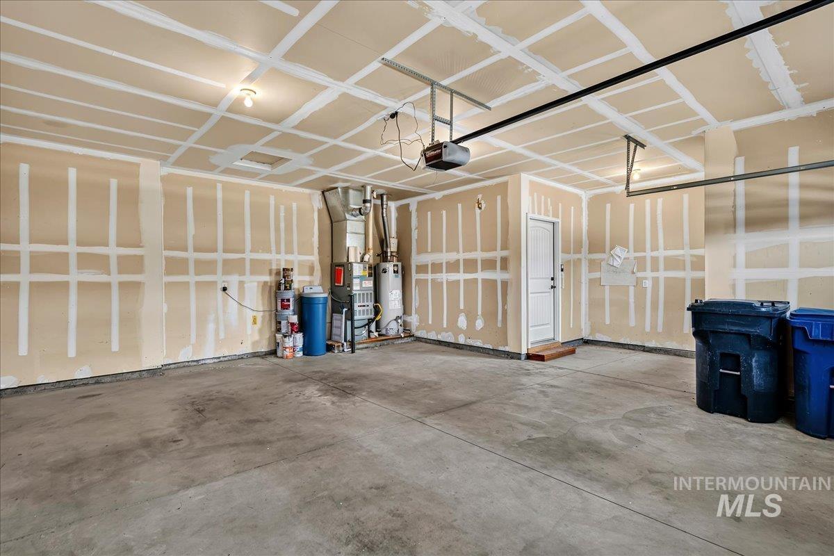 507 W. Briar Hill, Nampa, Idaho 83686, 3 Bedrooms, 2 Bathrooms, Residential For Sale, Price $447,000,MLS 98998403