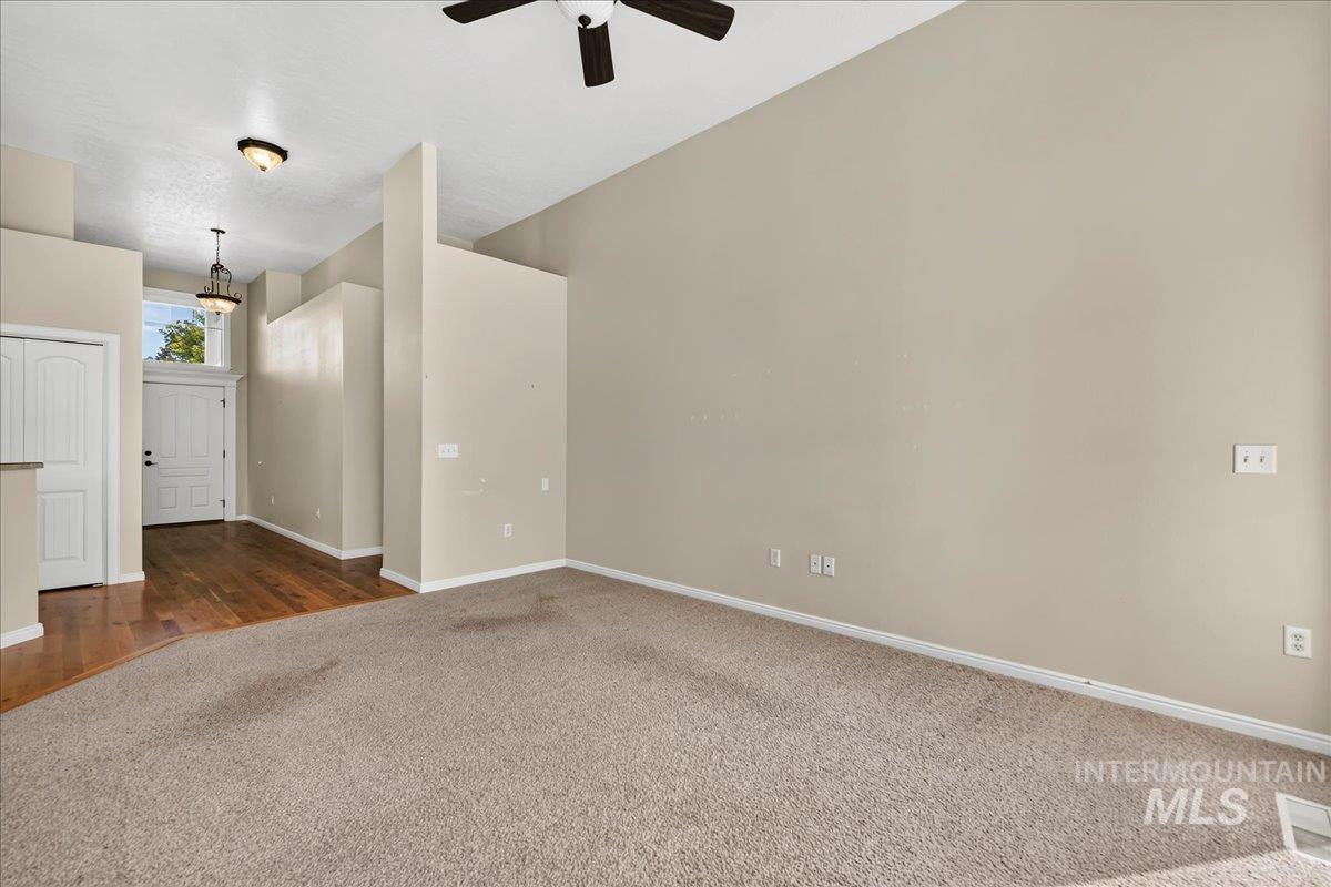 507 W. Briar Hill, Nampa, Idaho 83686, 3 Bedrooms, 2 Bathrooms, Residential For Sale, Price $447,000,MLS 98998403